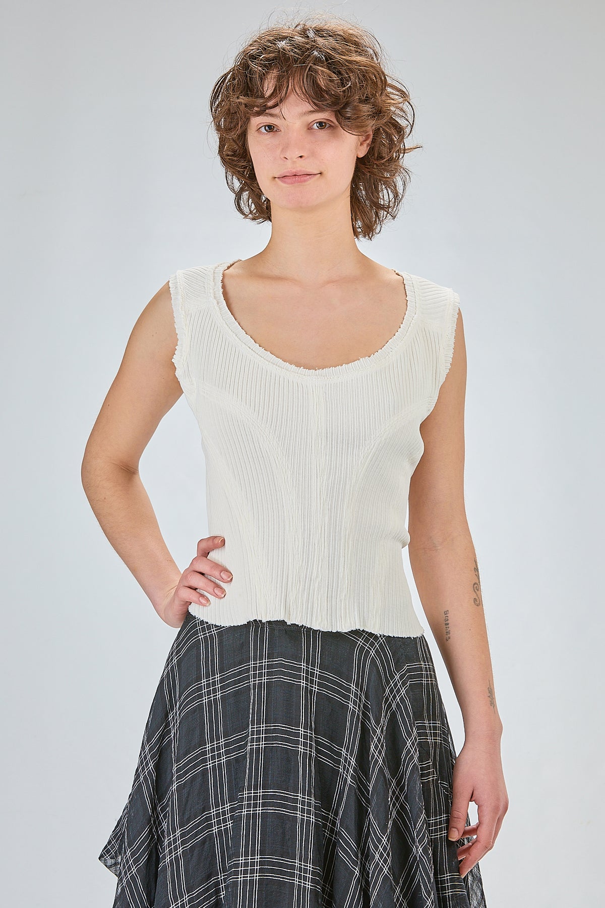 http://localhost:8180/imgBeestore/31757-1 A.jpg