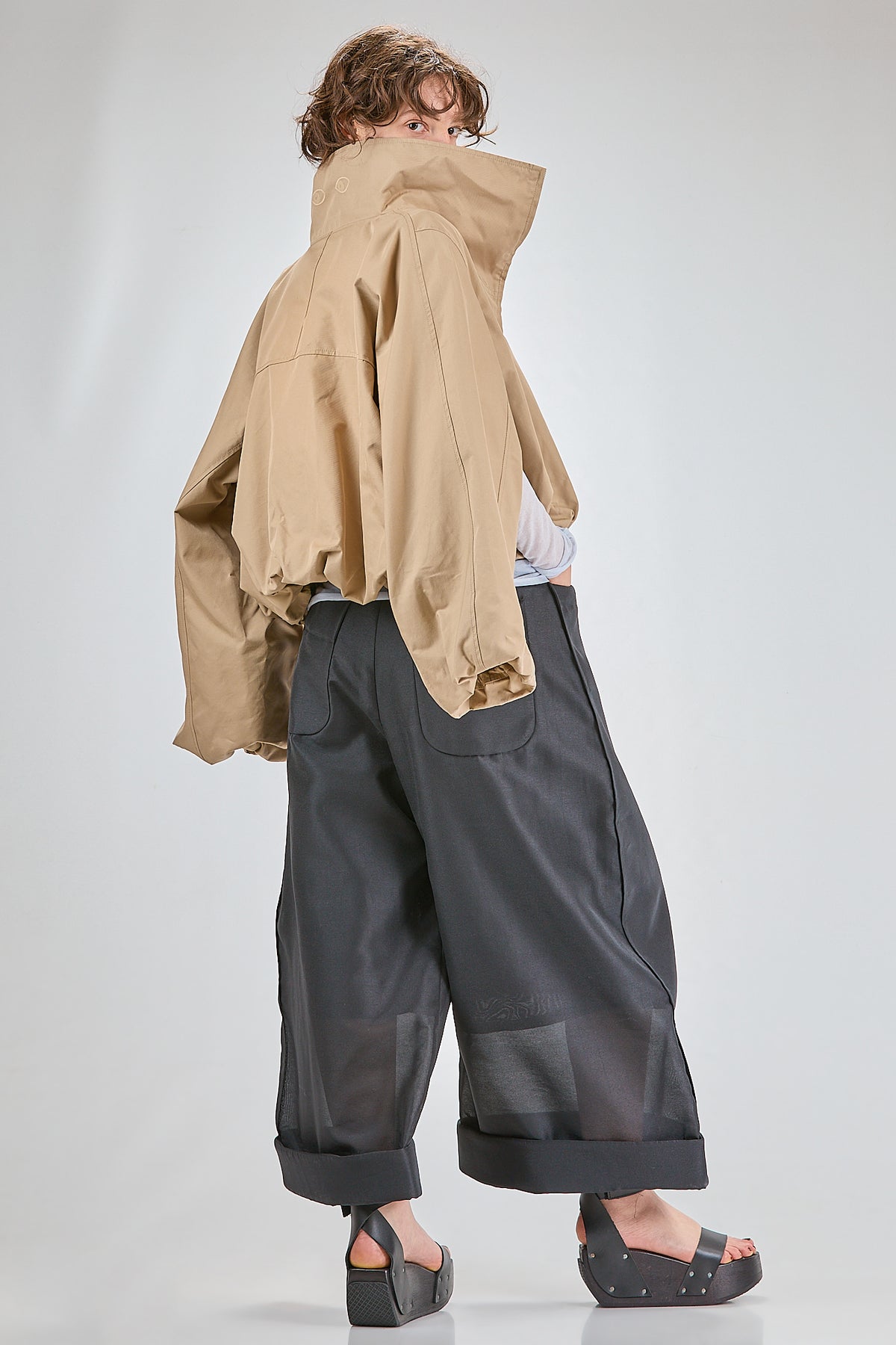 http://localhost:8180/imgBeestore/31769-1 A.jpg