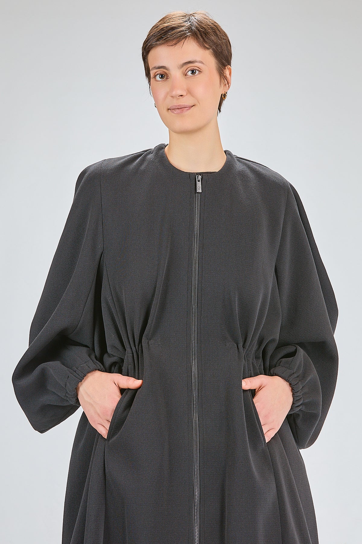 http://localhost:8180/imgBeestore/31659-1 A.jpg