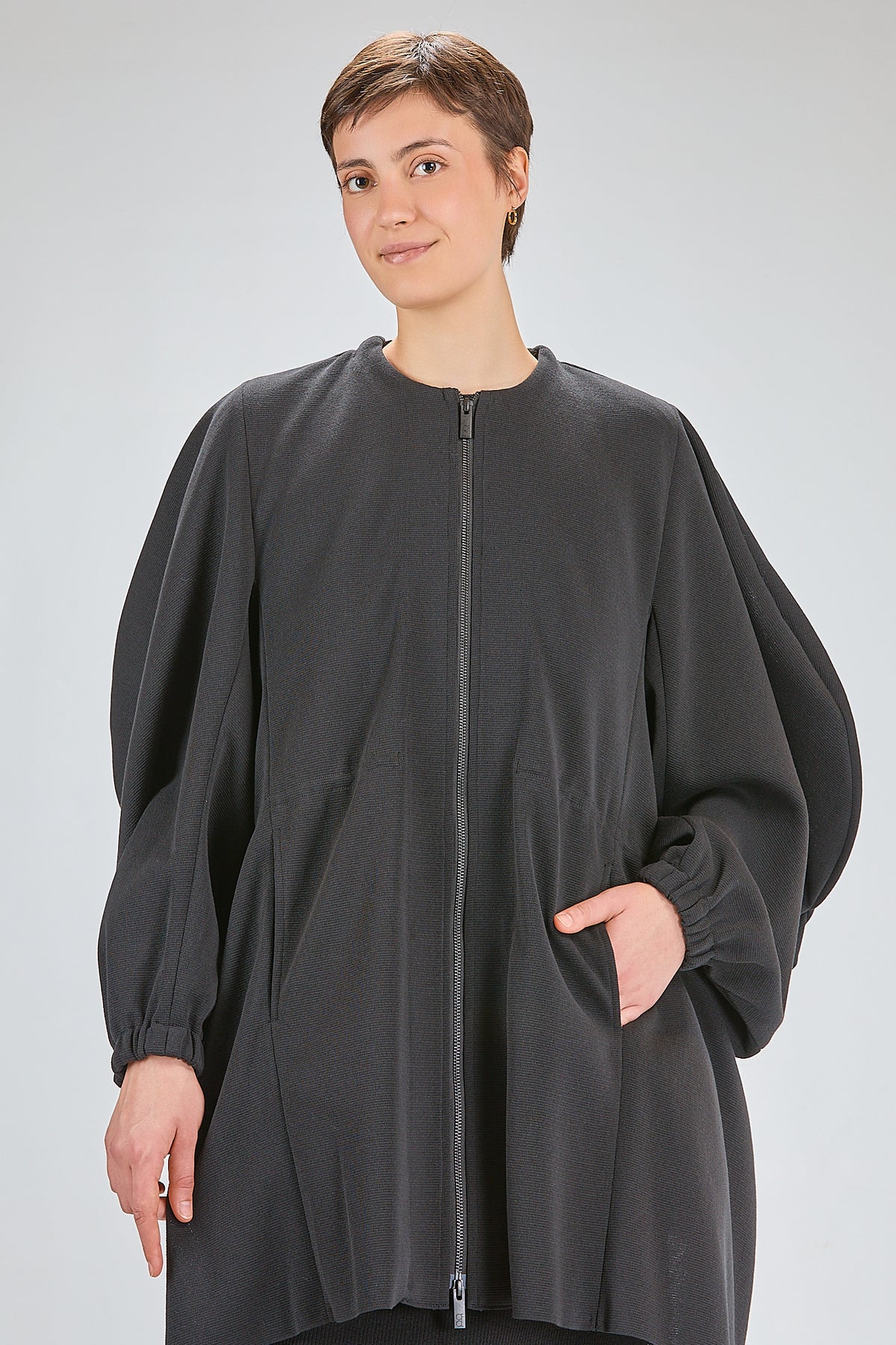 http://localhost:8180/imgBeestore/31659-1 A.jpg