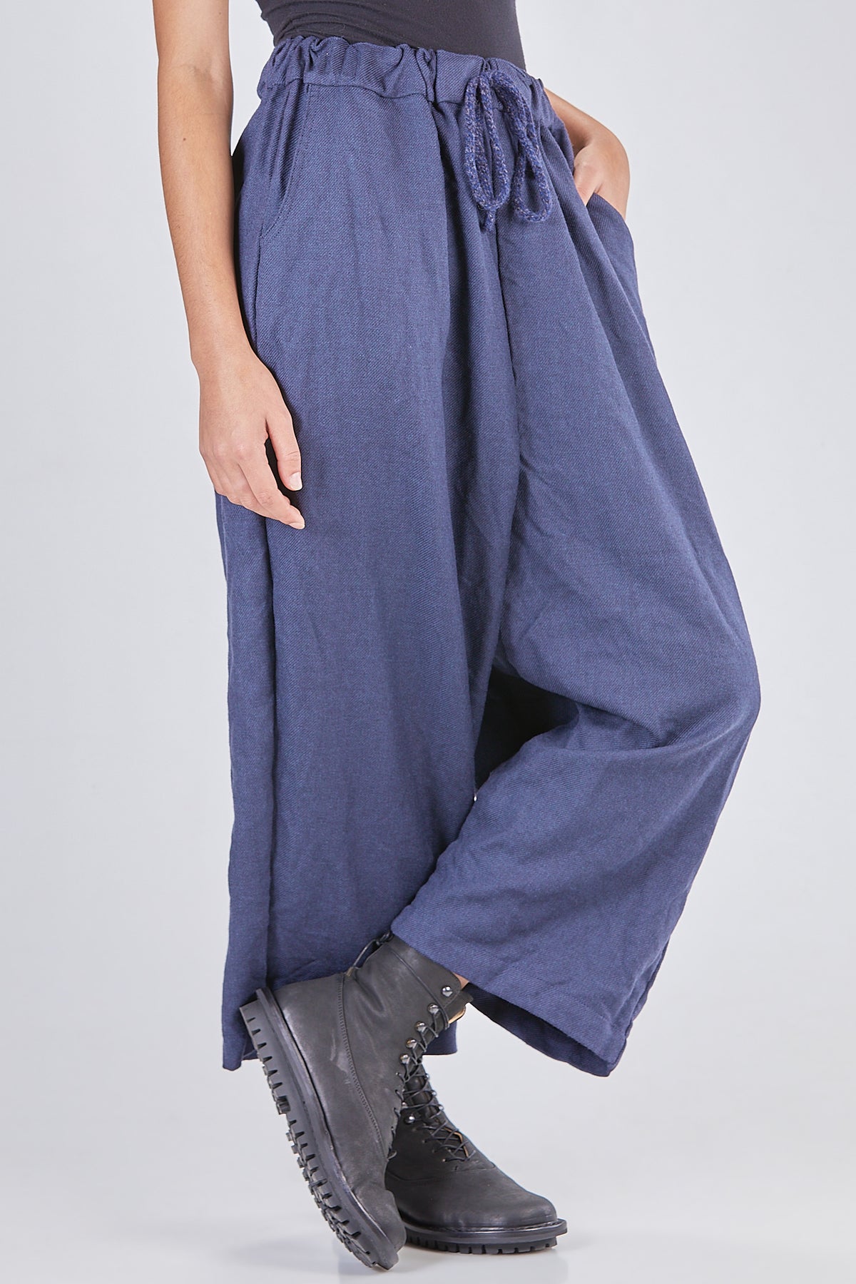 Ivo Milan Radical Fashion - pantaloni - RISA NAKAMURA