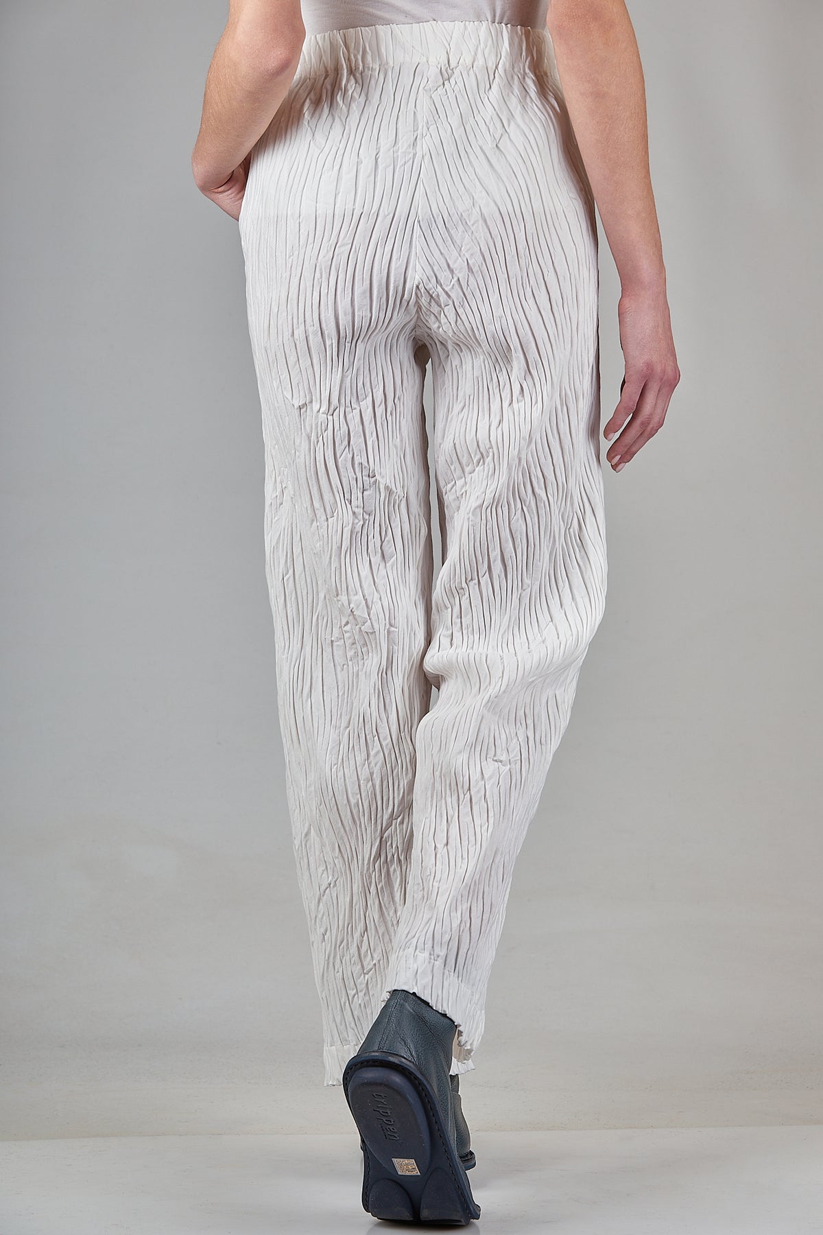 Ivo Milan Radical Fashion - pantaloni - SHU MORIYAMA