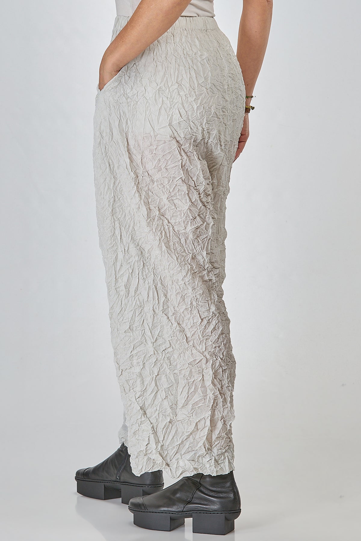 Ivo Milan Radical Fashion - pantaloni - SHU MORIYAMA
