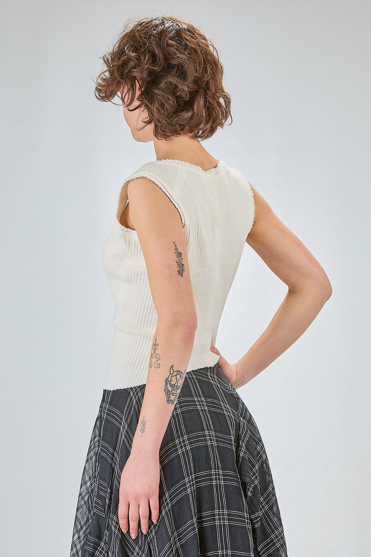 http://localhost:8180/imgBeestore/31757-1 A.jpg