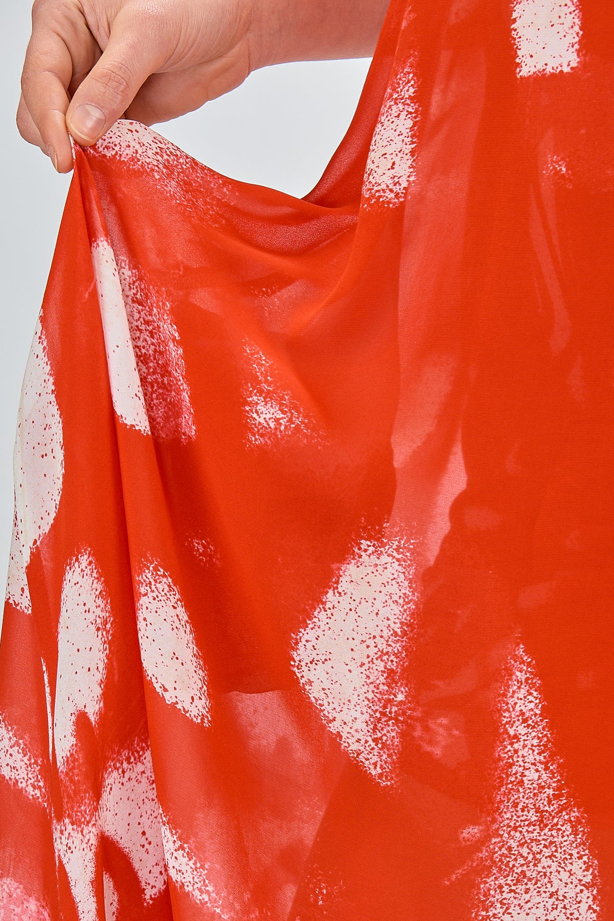 http://localhost:8180/imgBeestore/31795-1.jpg