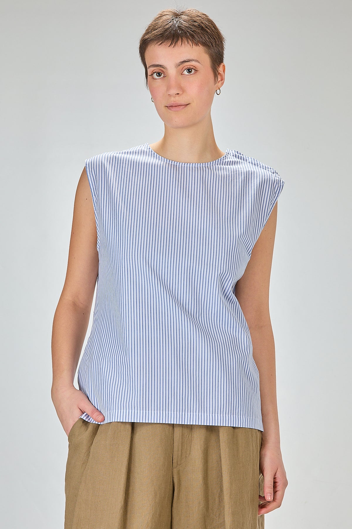 Ivo Milan Radical Fashion - top - CINI