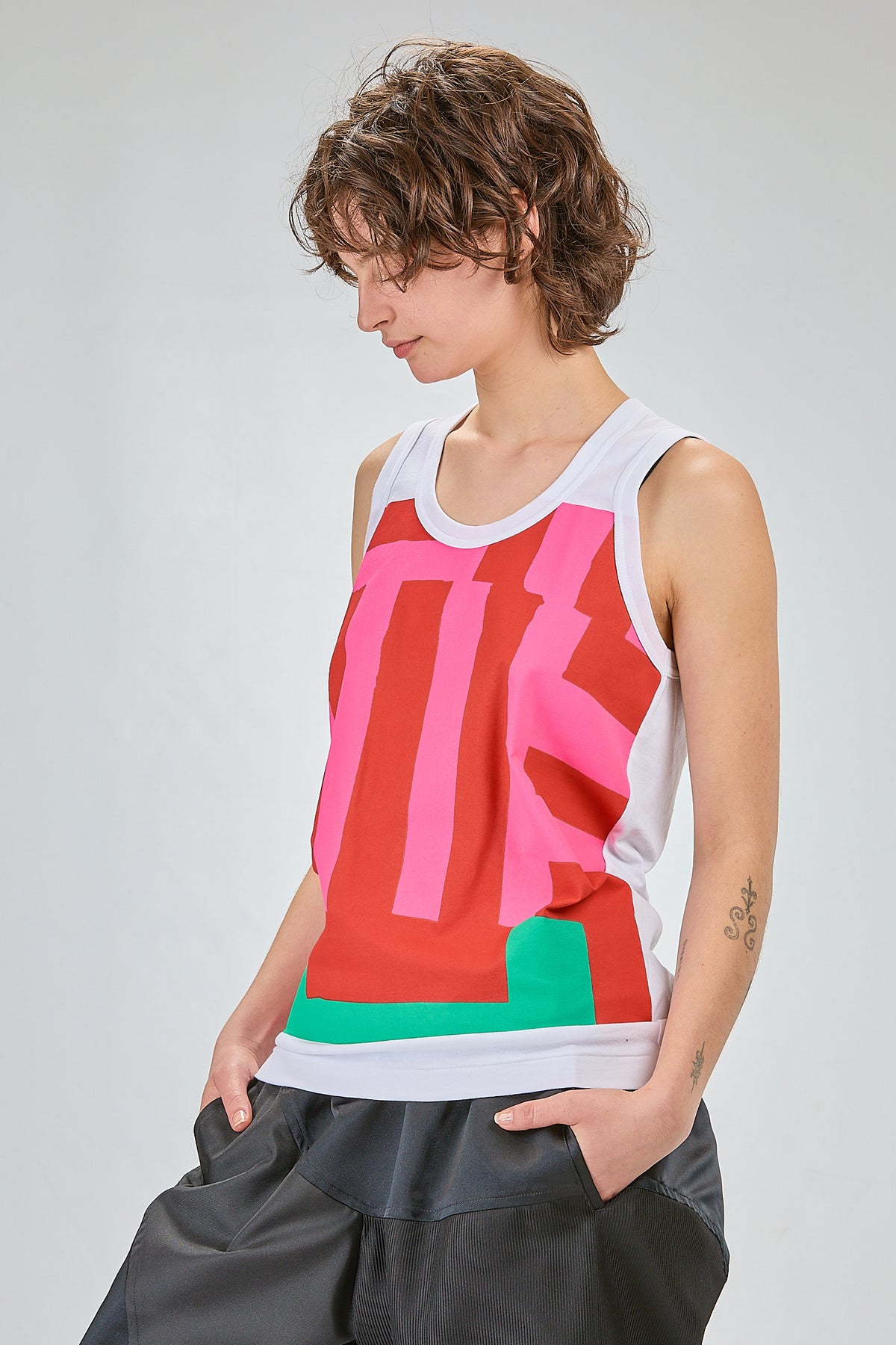 http://localhost:8180/imgBeestore/31729-1 A.jpg