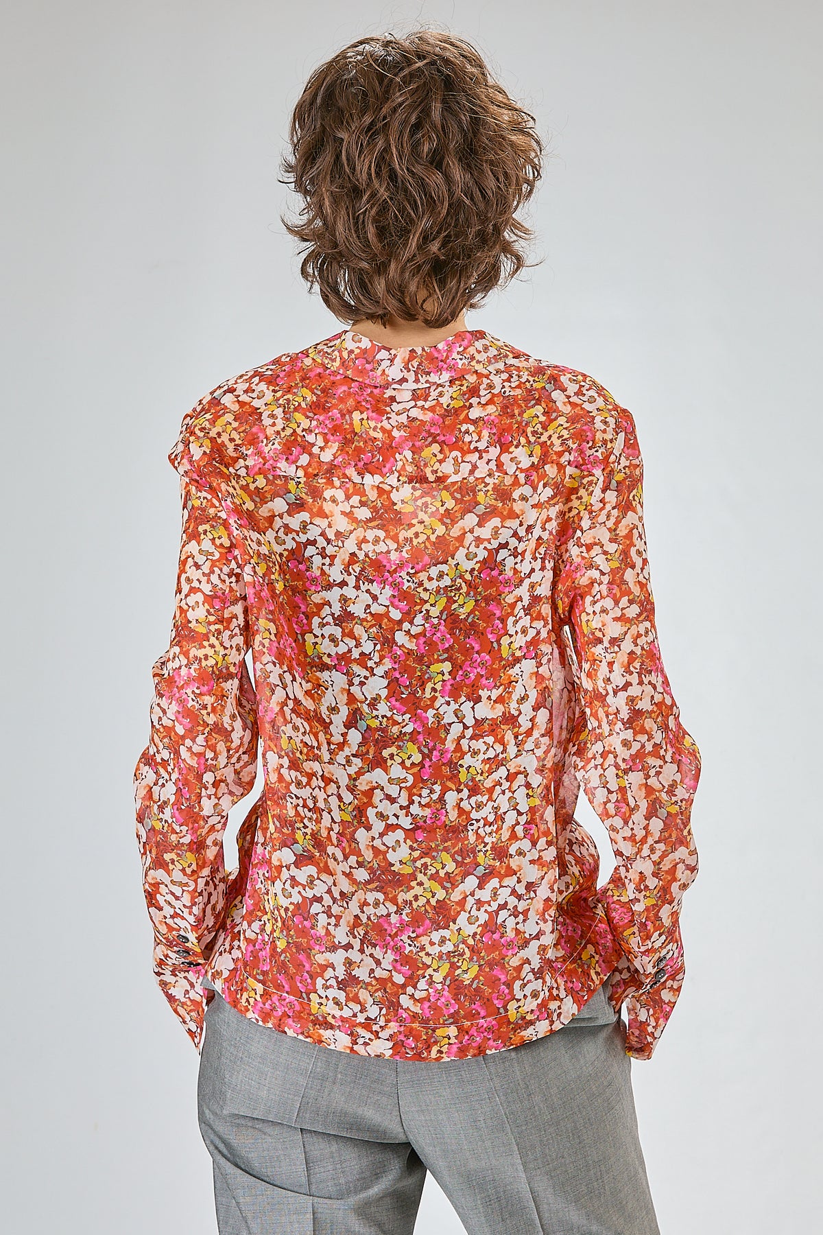 http://localhost:8180/imgBeestore/31718-1 A.jpg