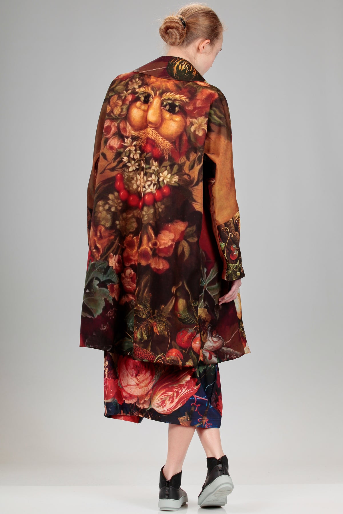 Double-breasted overcoat