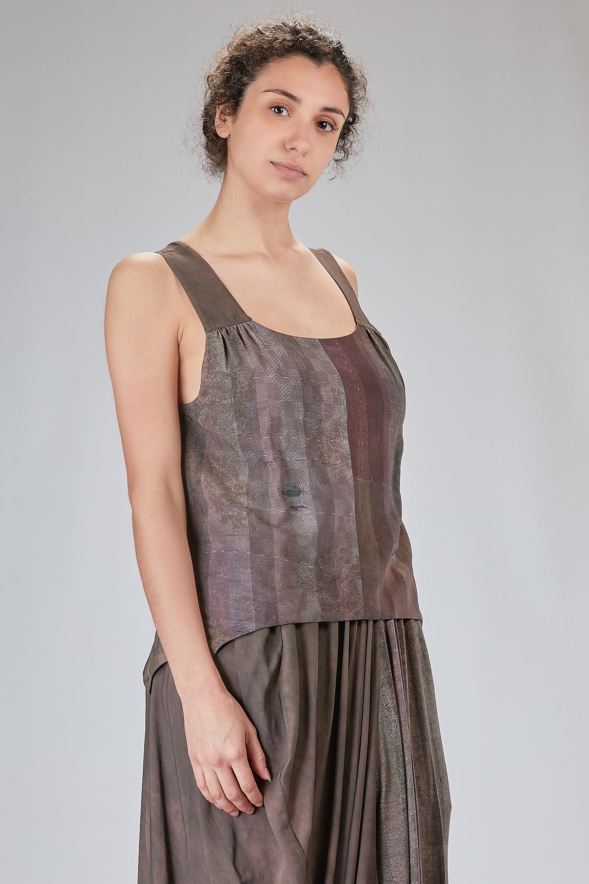 \GESTIONALEimgBeestore30332-1 A ZIGGY CHEN top 1.jpg