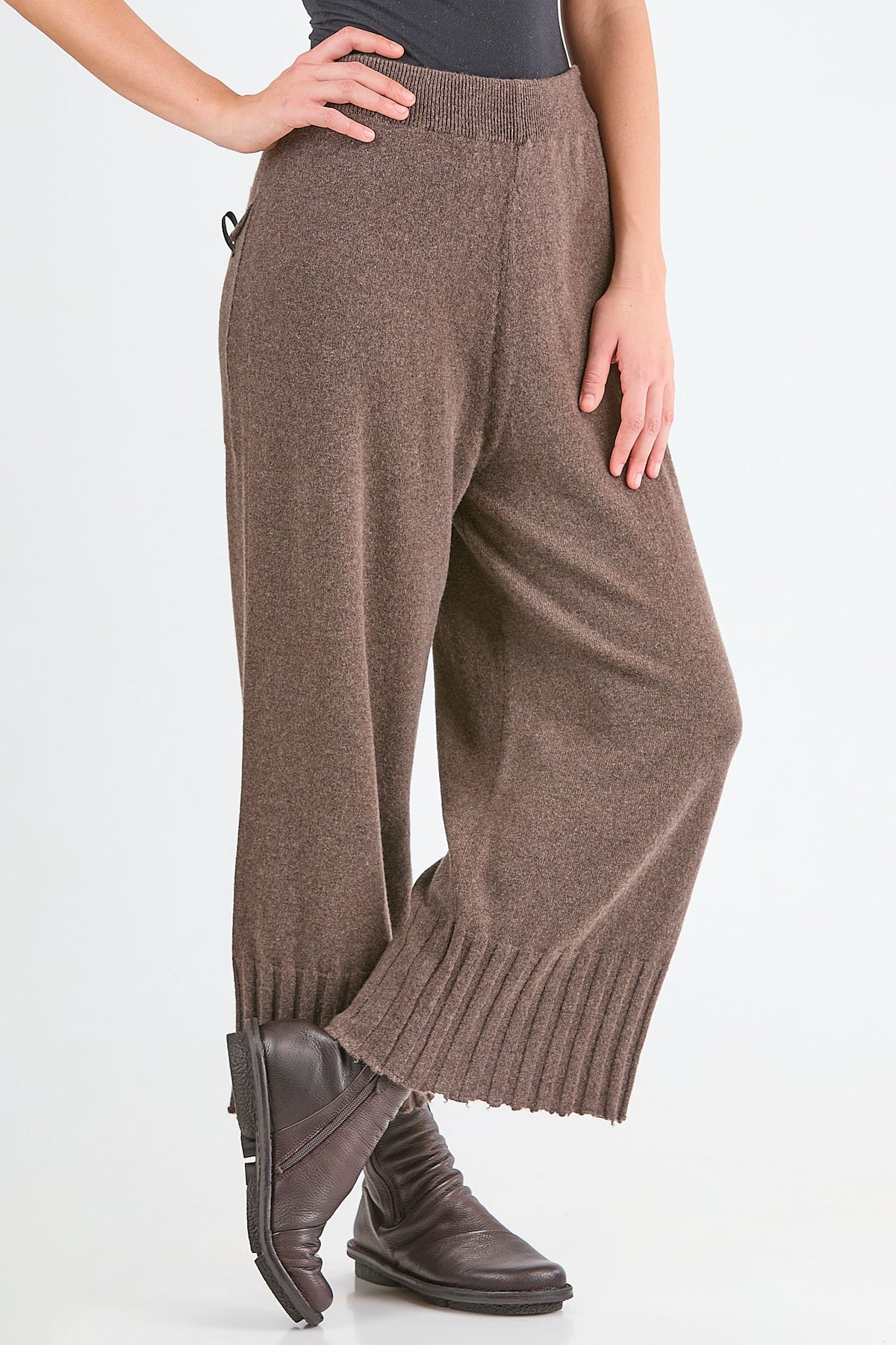 Ivo Milan Radical Fashion - pantaloni - SERIEN°UMERICA