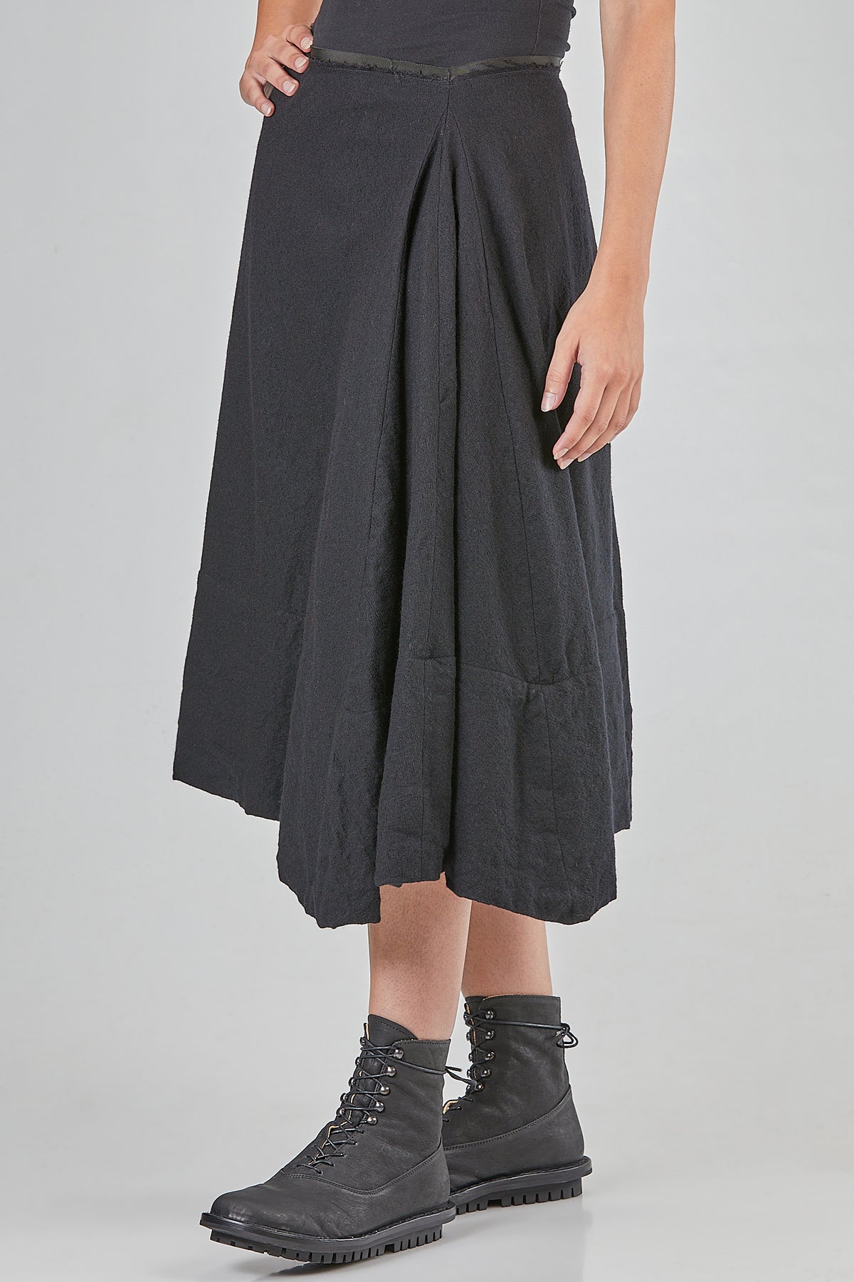 \GESTIONALEimgBeestore31394-1 A MARC LE BIHAN skirt- IVO MILAN RADICAL FASHION.jpg