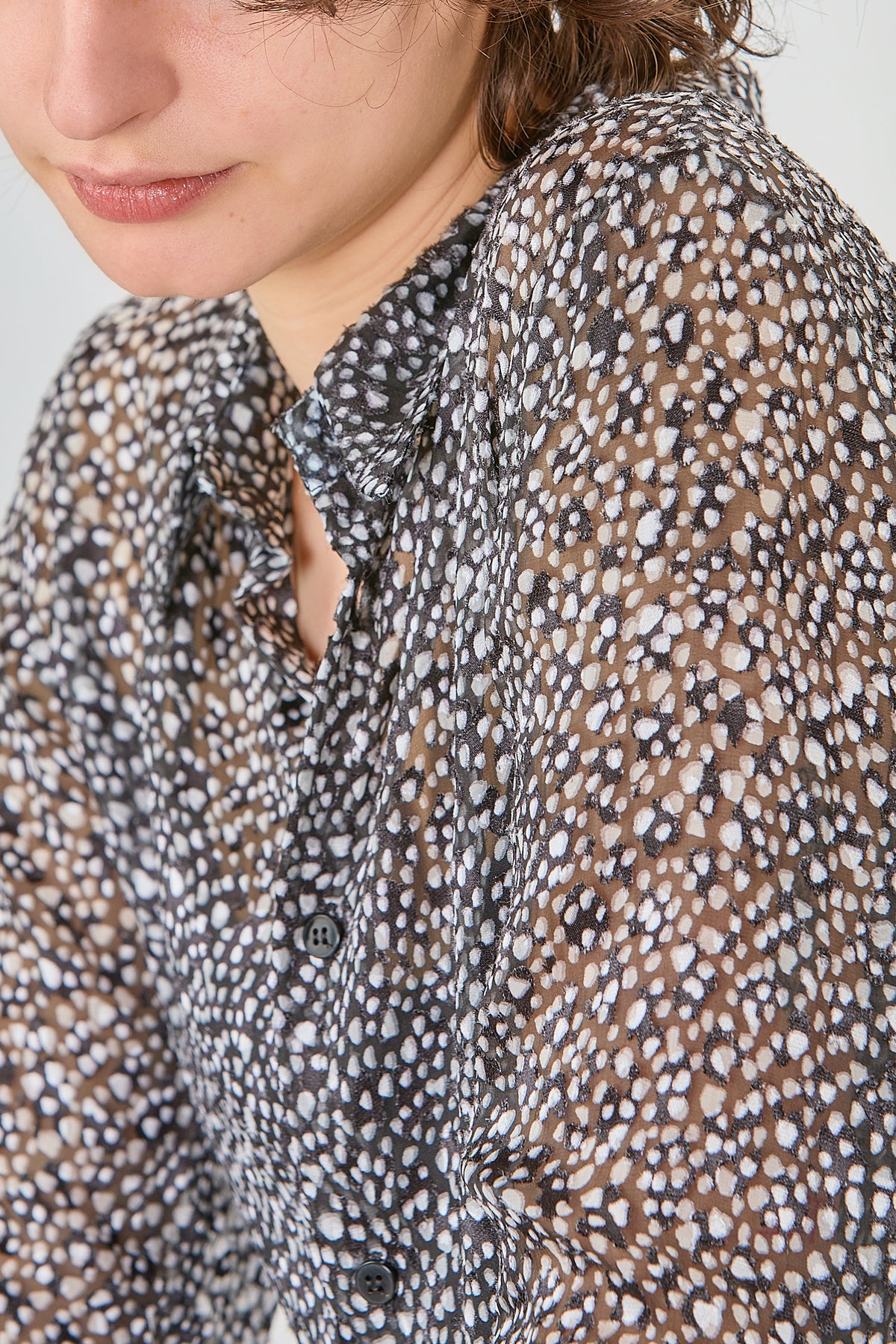 http://localhost:8180/imgBeestore/31716-1 A.jpg