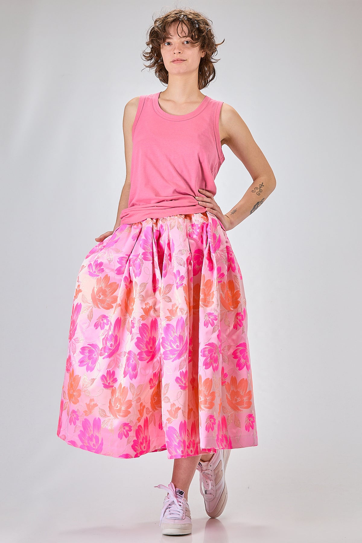 http://localhost:8180/imgBeestore/31733-1 A.jpg