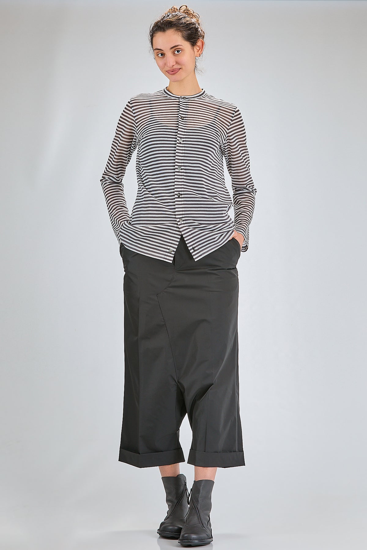 http://localhost:8180/imgBeestore/31712-1 A.jpg