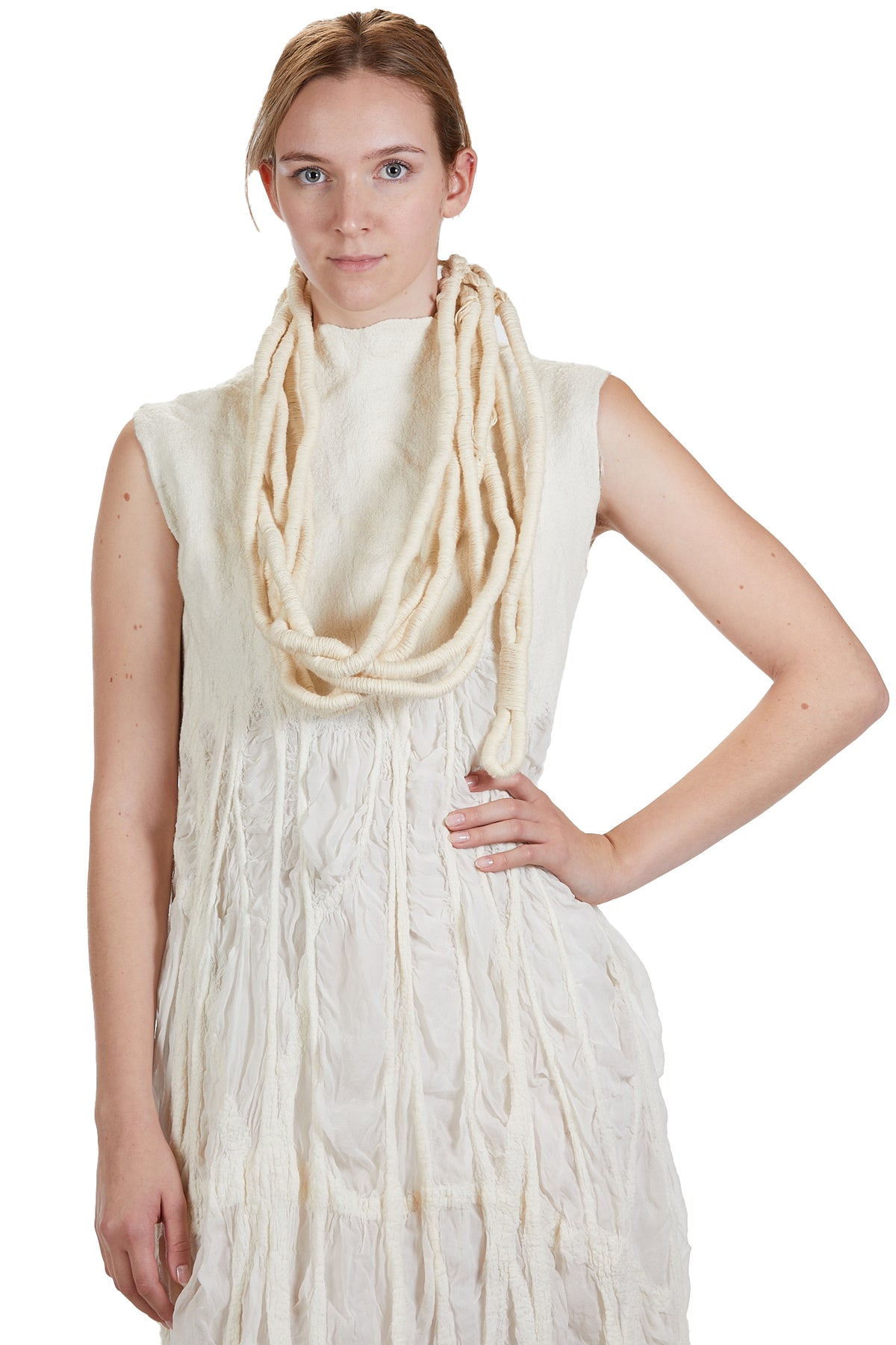 Ivo Milan Radical Fashion - bojoux - AGOSTINA ZWILLING
