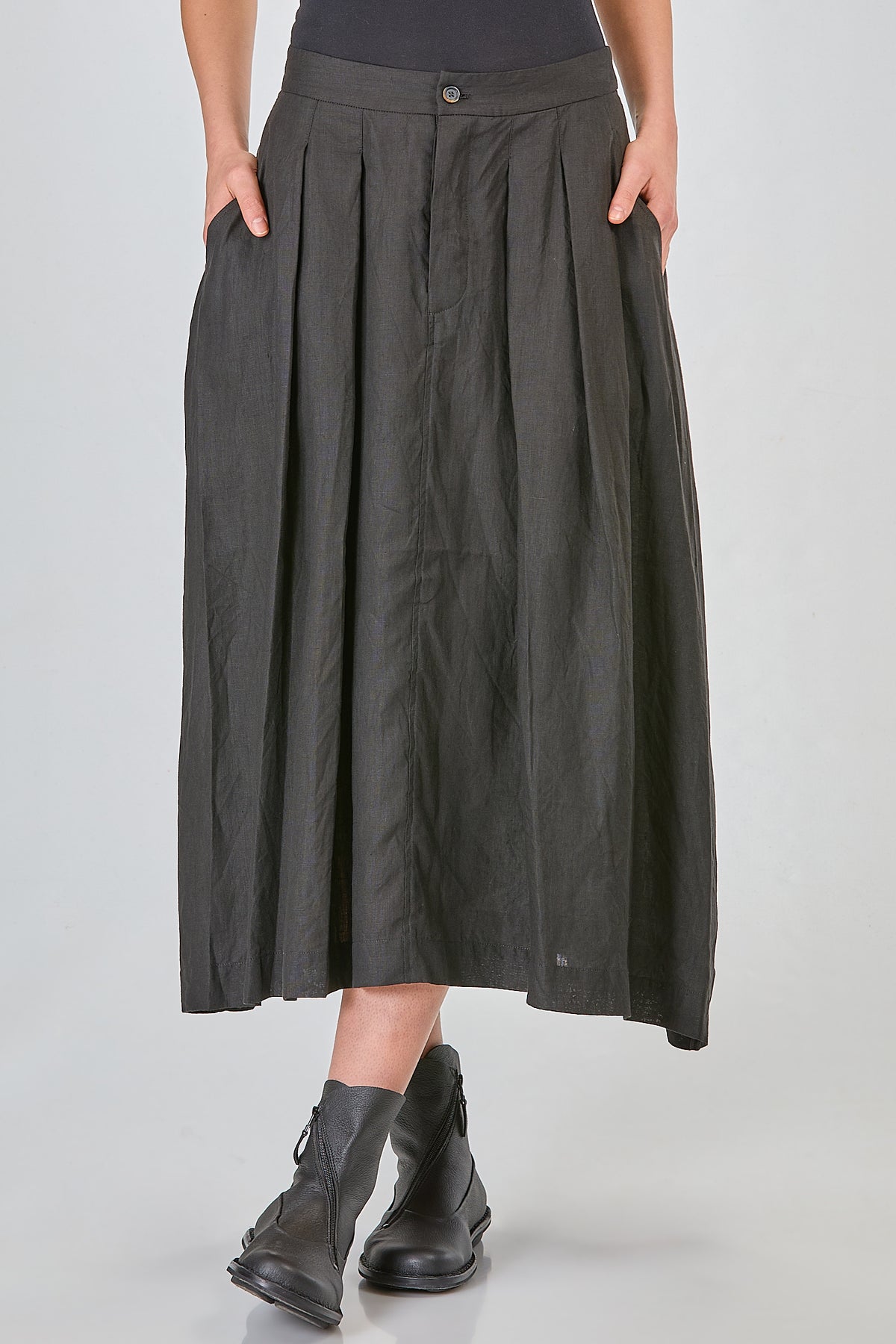 http://localhost:8180/imgBeestore/31696-1 A.jpg