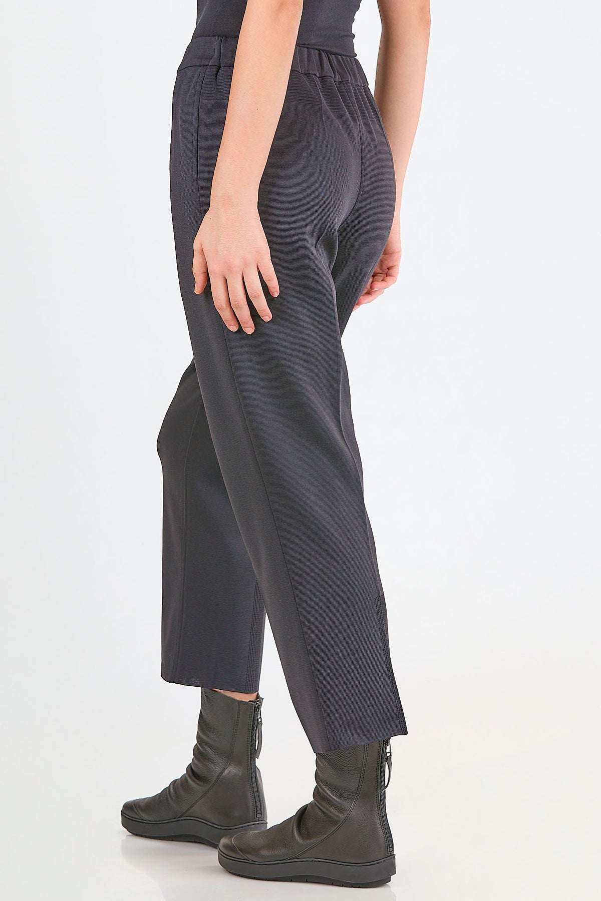Ivo Milan Radical Fashion - pantaloni - CFCL