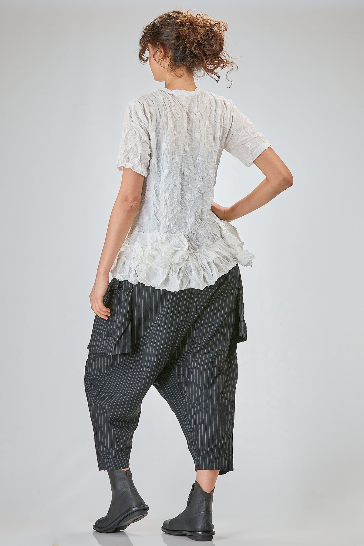http://localhost:8180/imgBeestore/31730-1 A.jpg