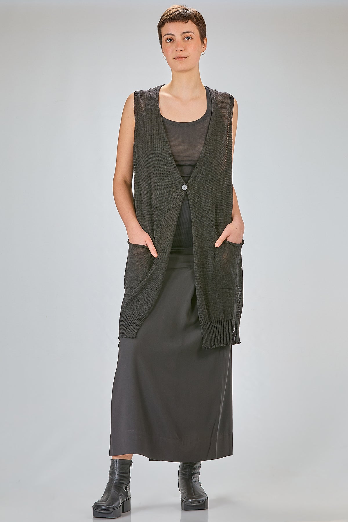 http://localhost:8180/imgBeestore/31586-1 A.jpg