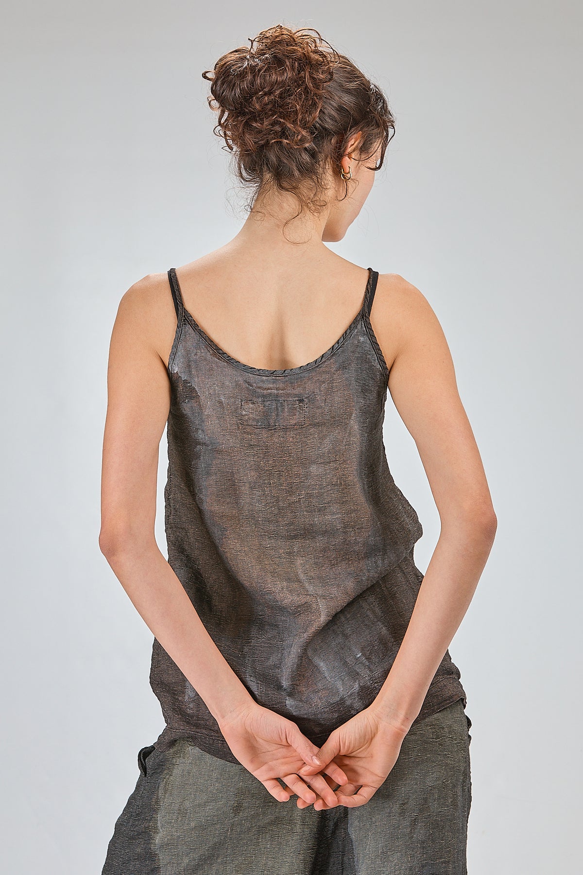 http://localhost:8180/imgBeestore/31798-1 A.jpg