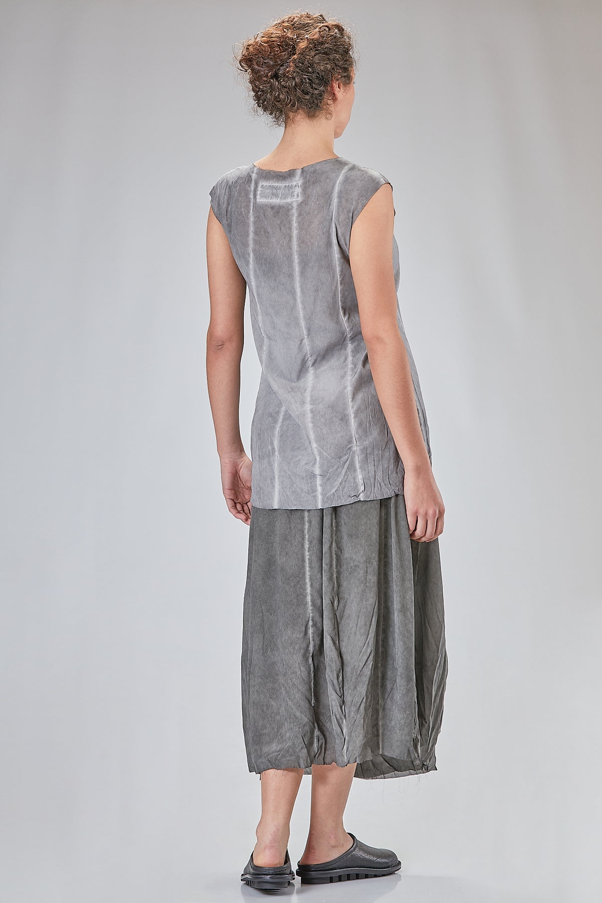Ivo Milan Radical Fashion - top - RUNDHOLZ DIP
