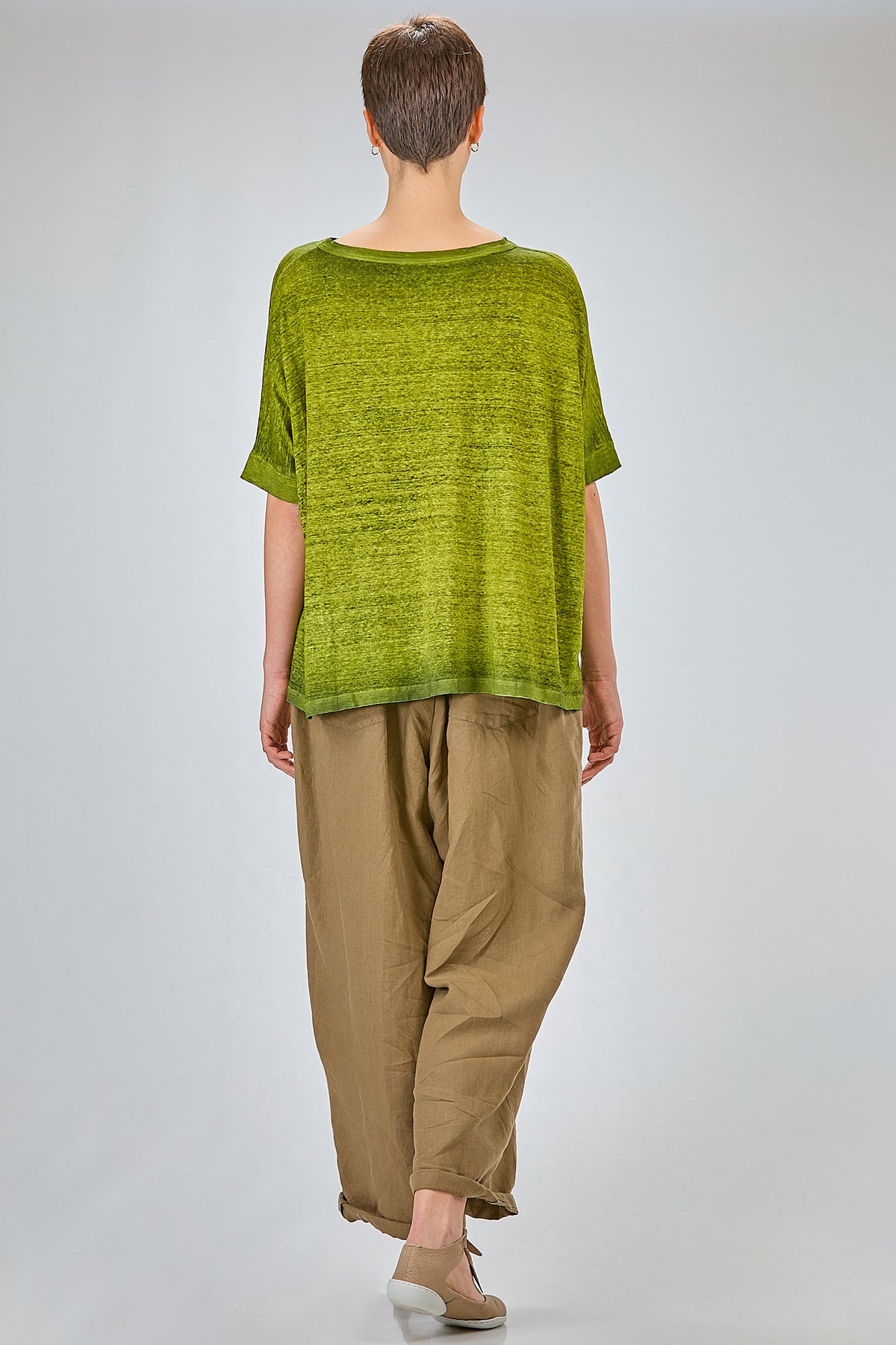 http://localhost:8180/imgBeestore/31628-1 A.jpg