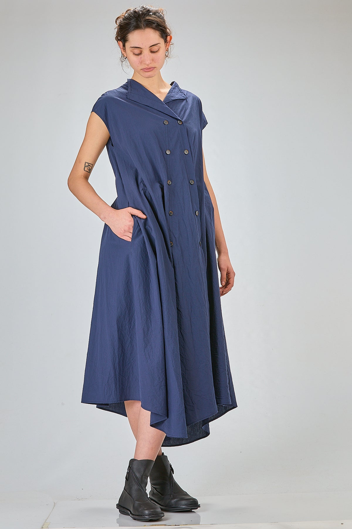 http://localhost:8180/imgBeestore/31692-1 A.jpg