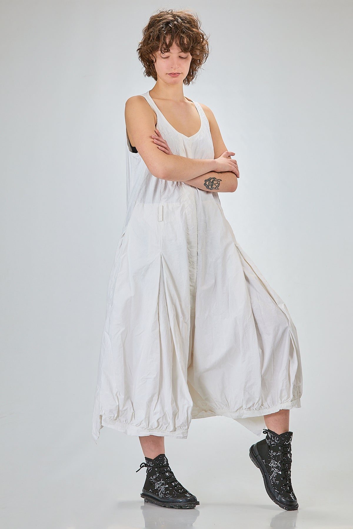 http://localhost:8180/imgBeestore/31804-1 A.jpg