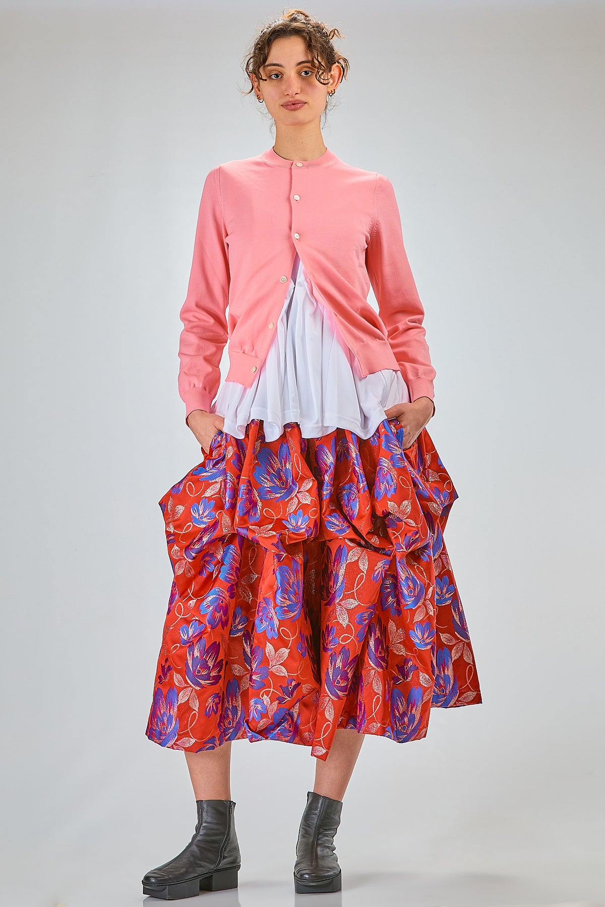 http://localhost:8180/imgBeestore/31734-1 A.jpg