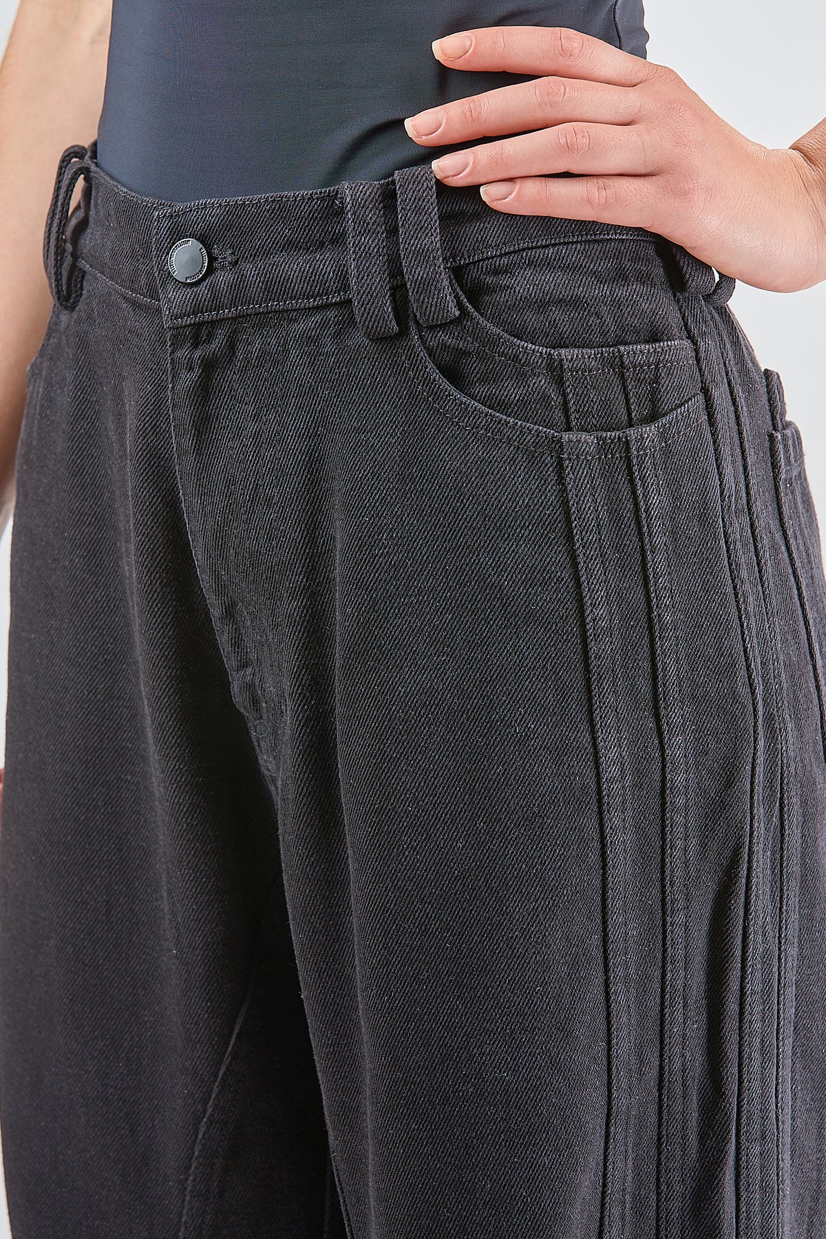 http://localhost:8180/imgBeestore/31764-1 A.jpg
