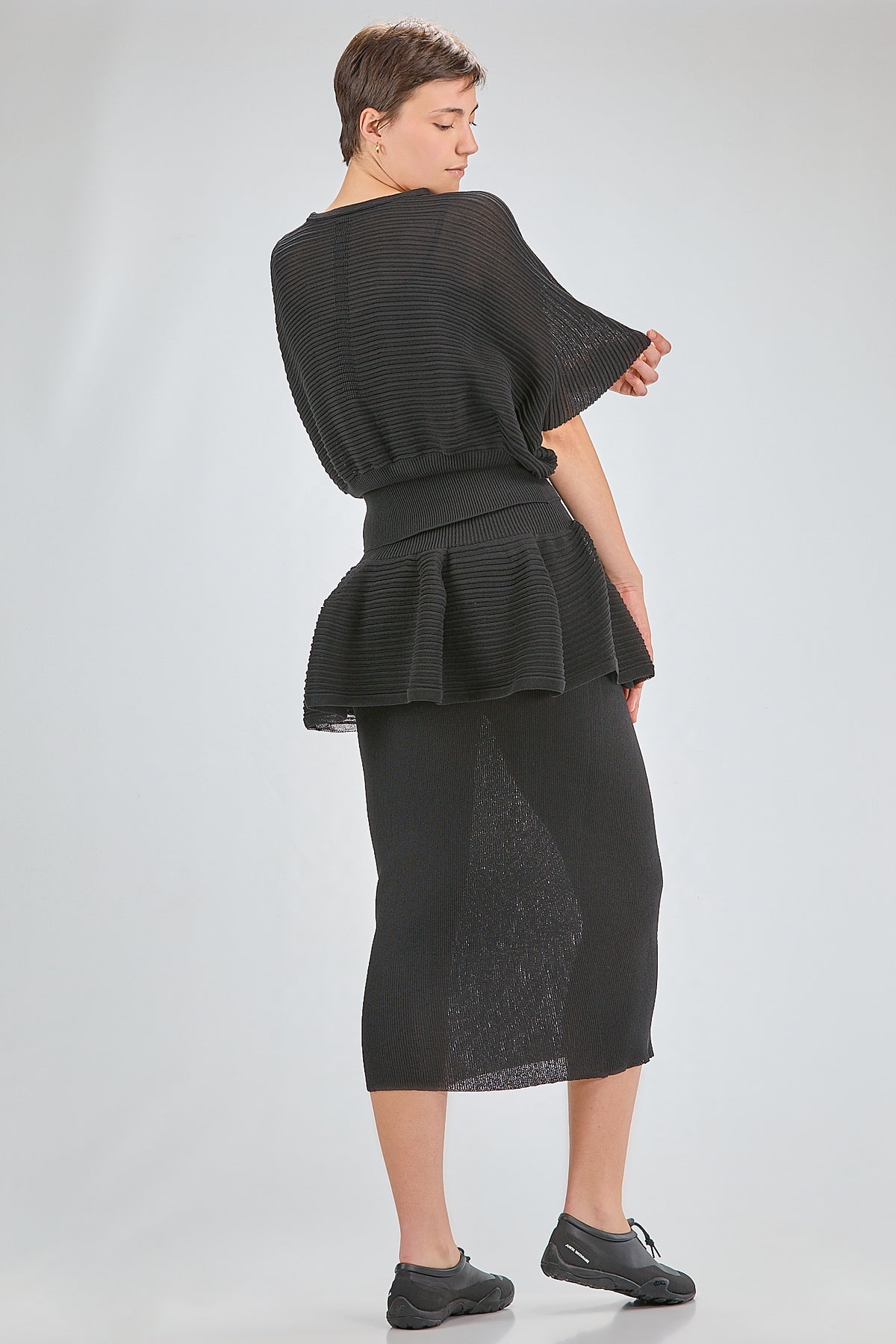 http://localhost:8180/imgBeestore/31662-1 A.jpg