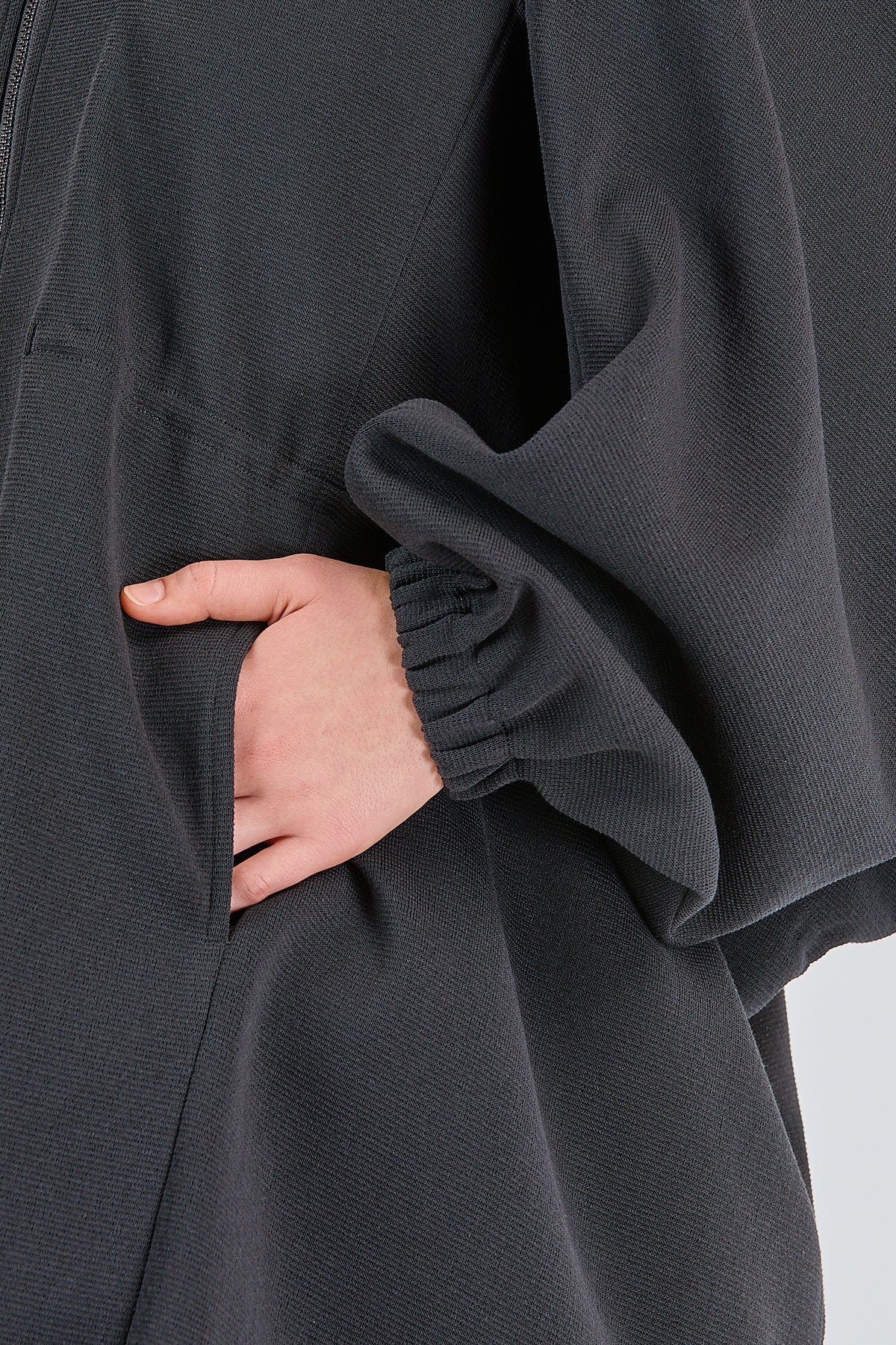 http://localhost:8180/imgBeestore/31659-1 A.jpg