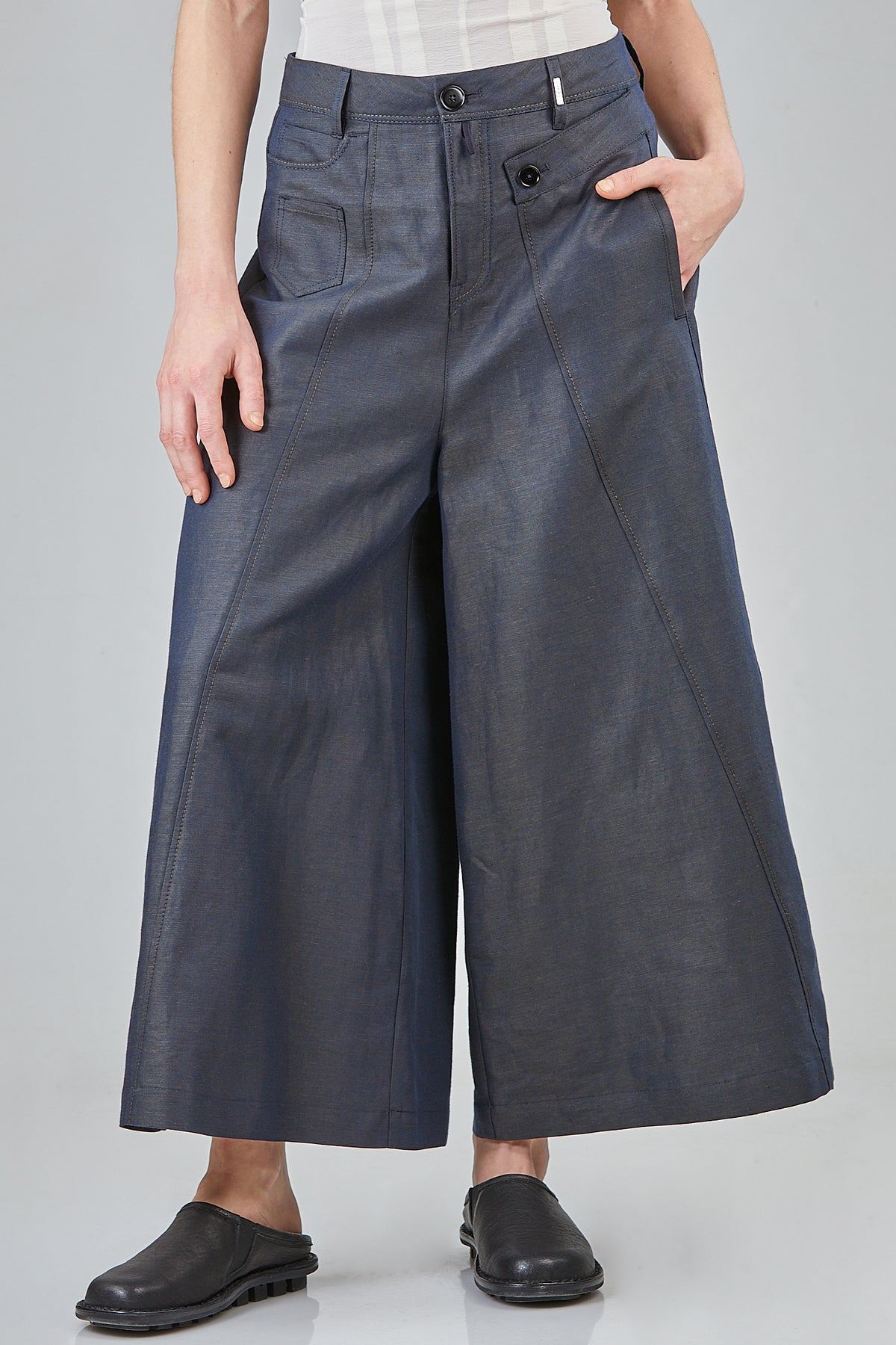 Ivo Milan Radical Fashion - pantaloni - HIGH