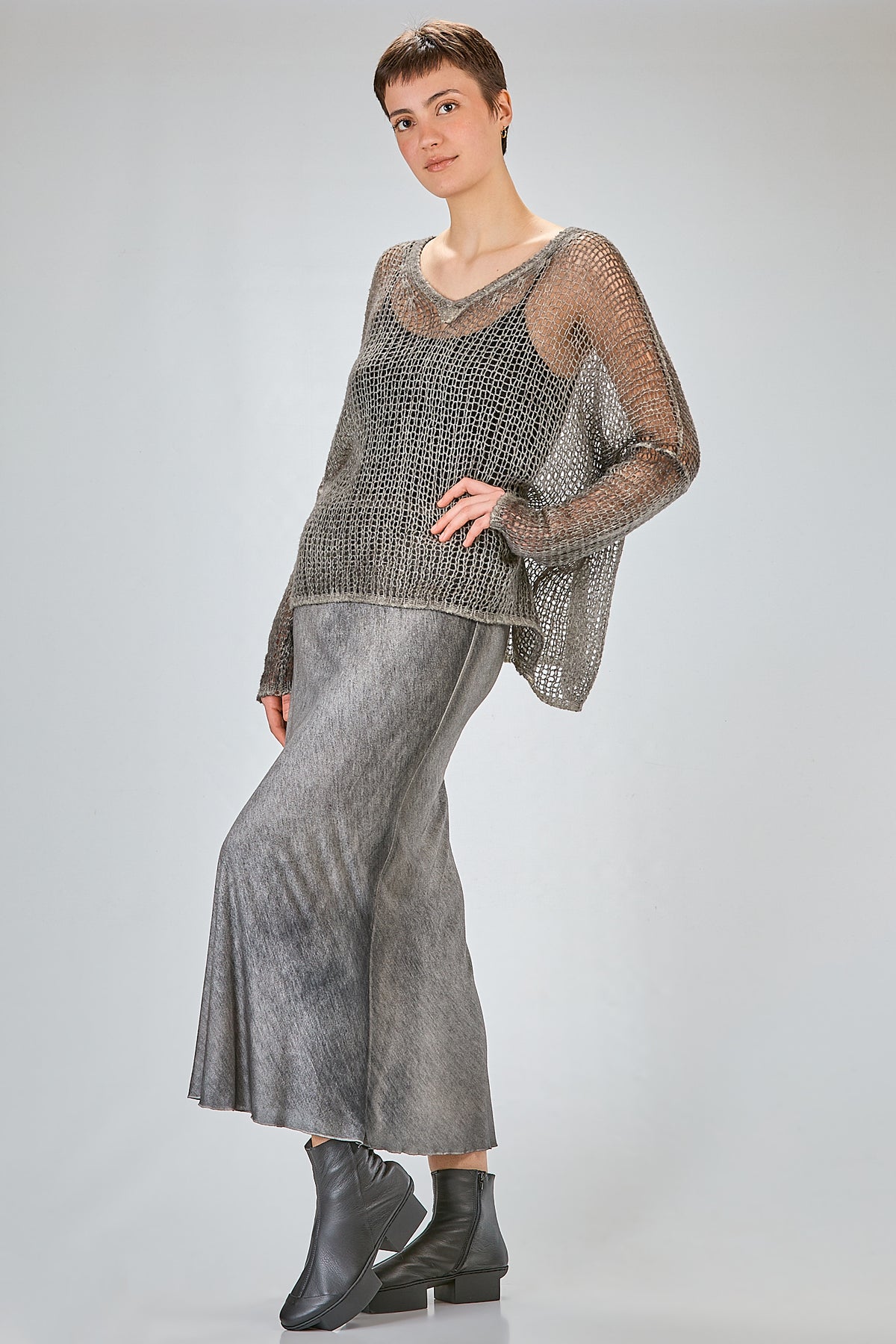http://localhost:8180/imgBeestore/31625-1 A.jpg