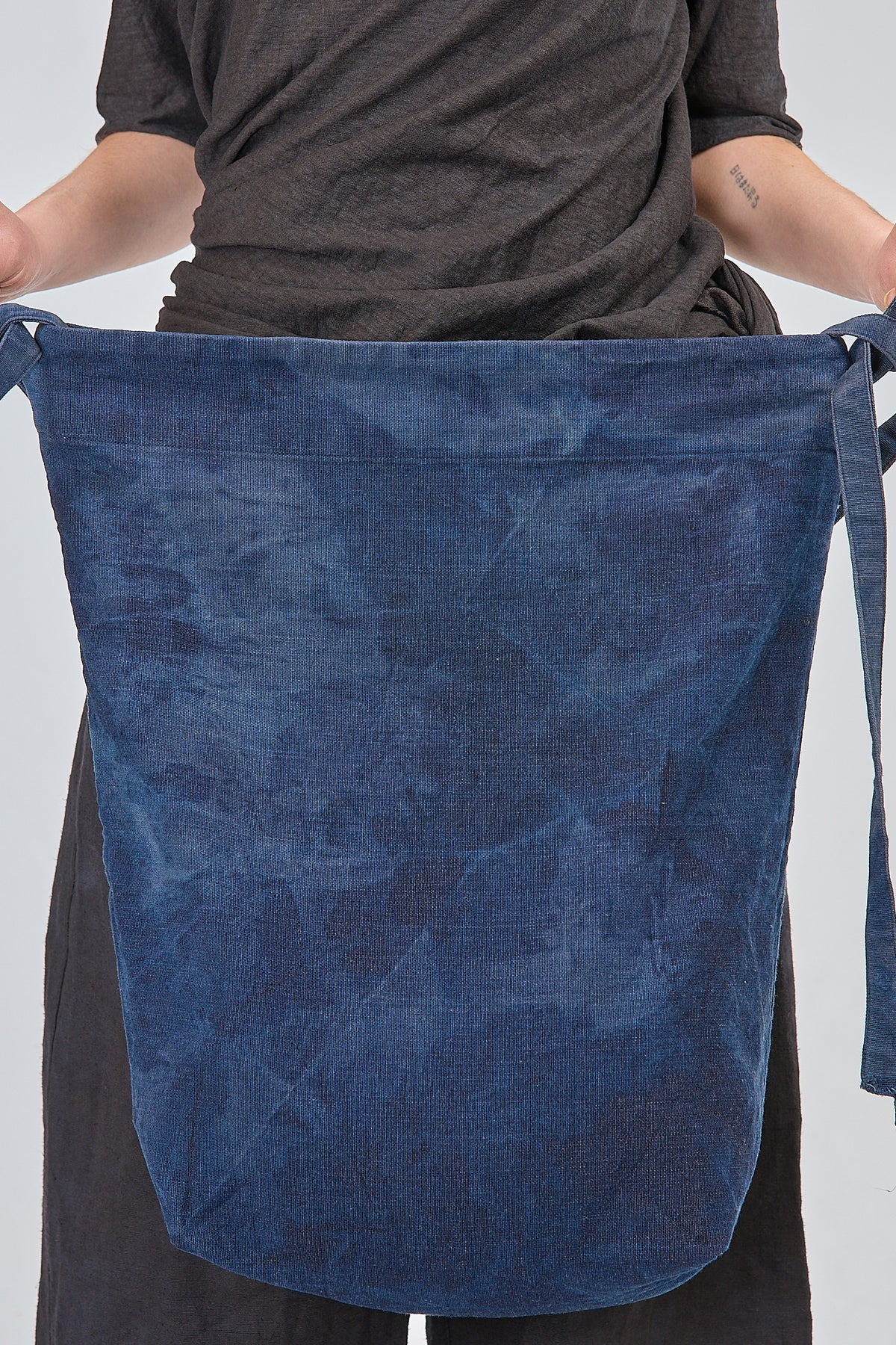 http://localhost:8180/imgBeestore/31592-1 A.jpg