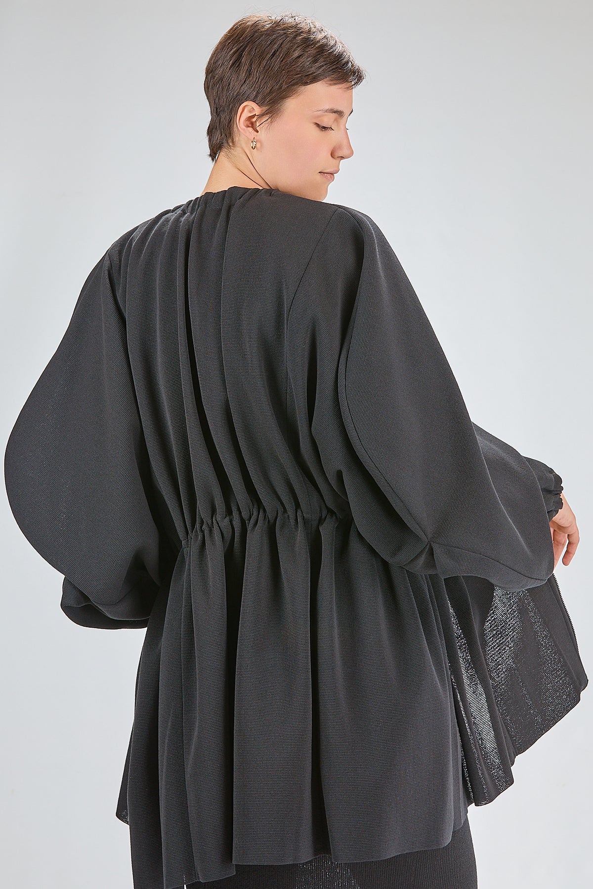 http://localhost:8180/imgBeestore/31659-1 A.jpg