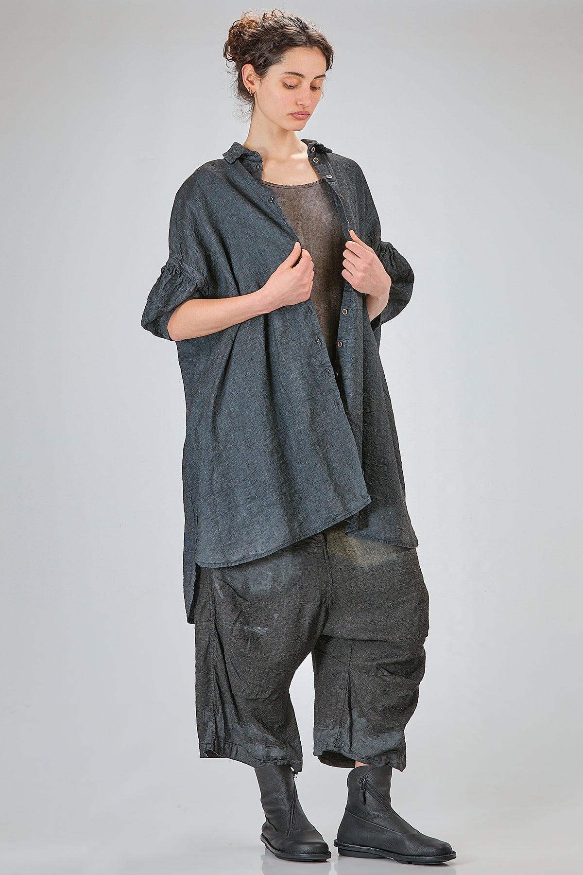 http://localhost:8180/imgBeestore/31799-1 A.jpg