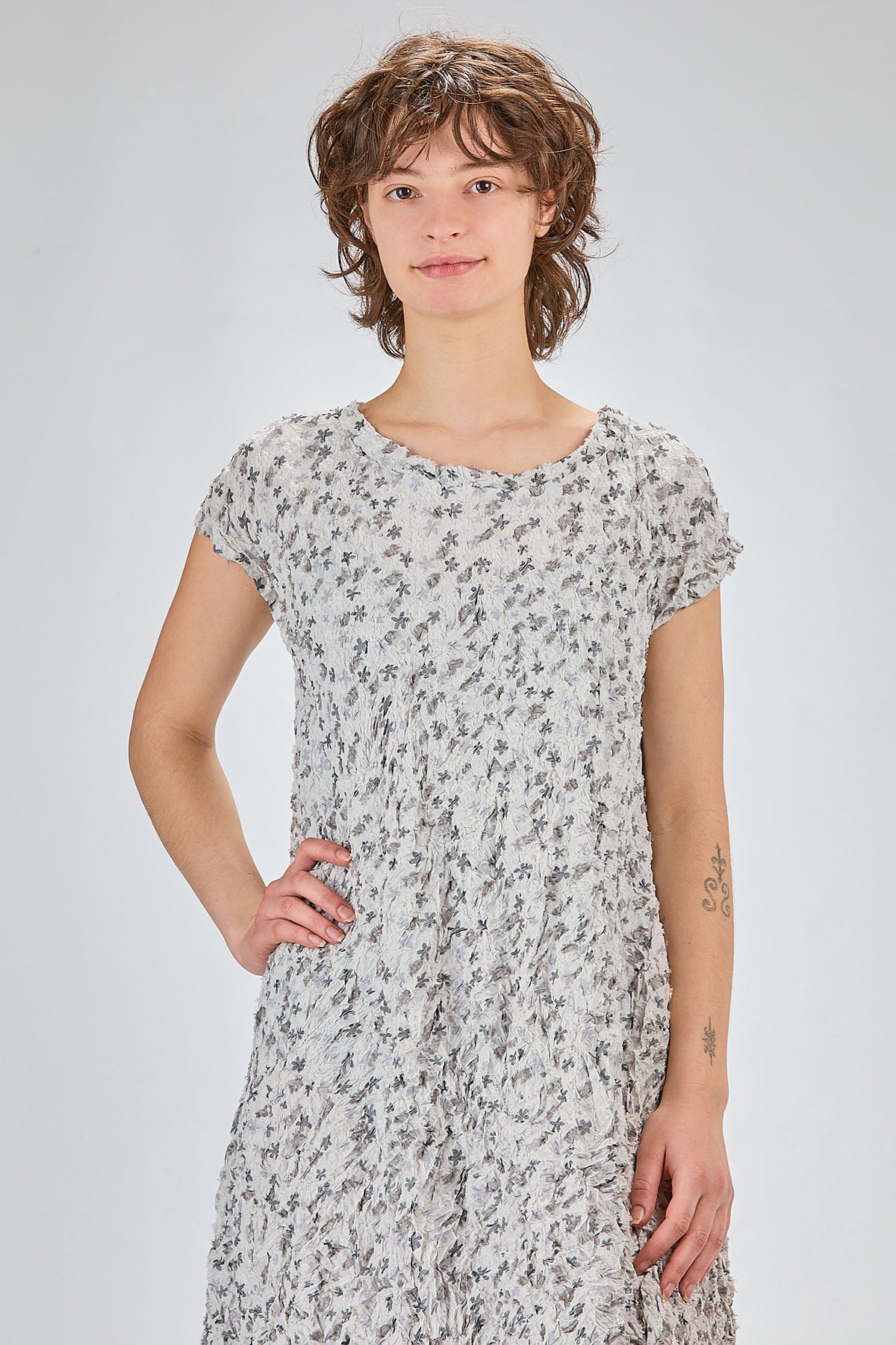 http://localhost:8180/imgBeestore/31822-1 A.jpg