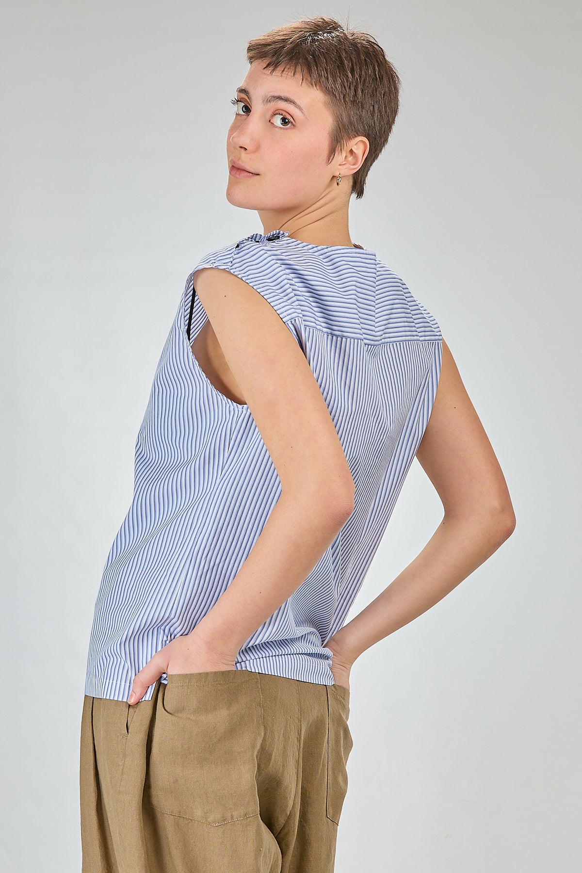 Ivo Milan Radical Fashion - top - CINI