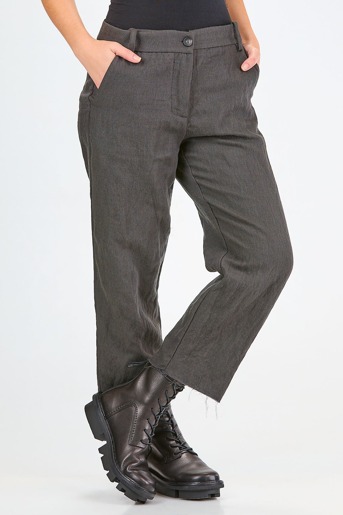 Ivo Milan Radical Fashion - pantaloni - MASNADA