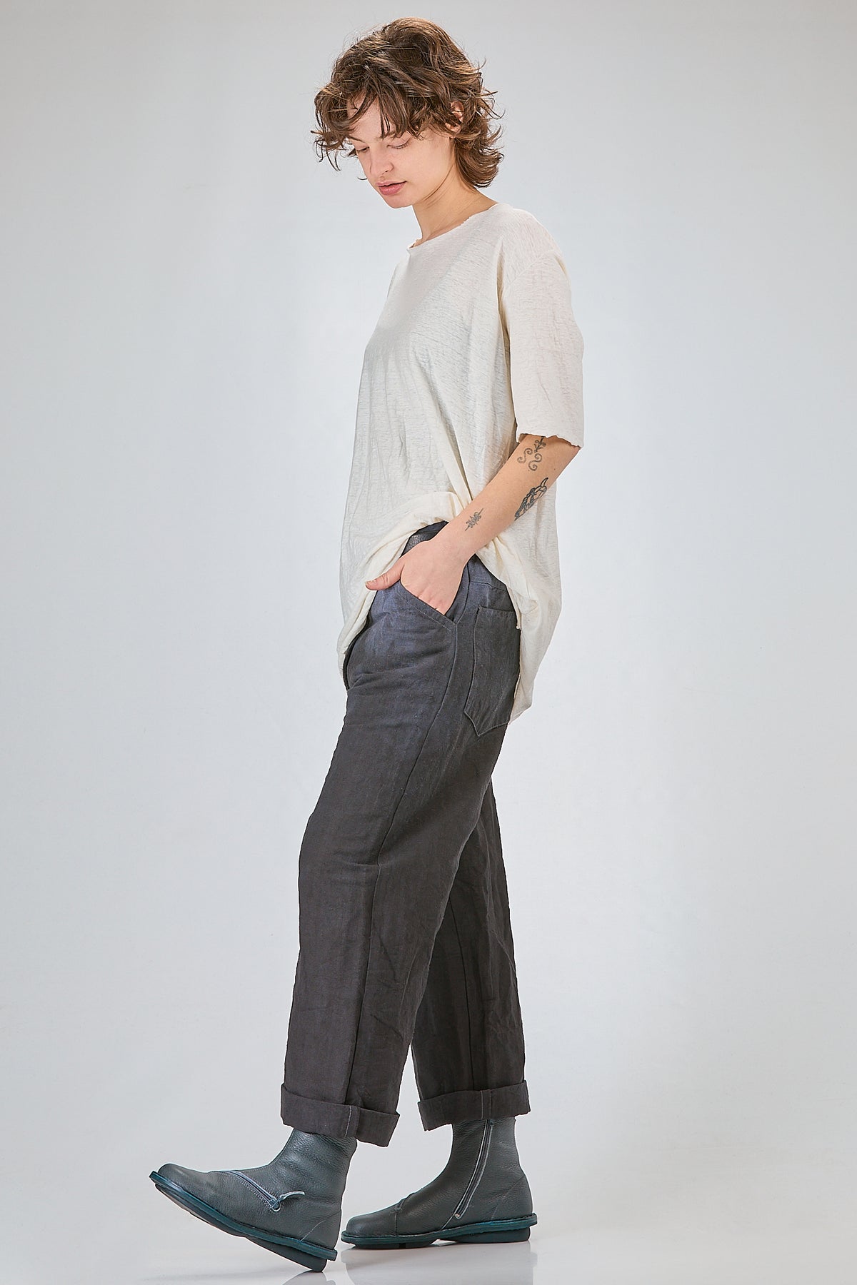 http://localhost:8180/imgBeestore/31590-1 A.jpg