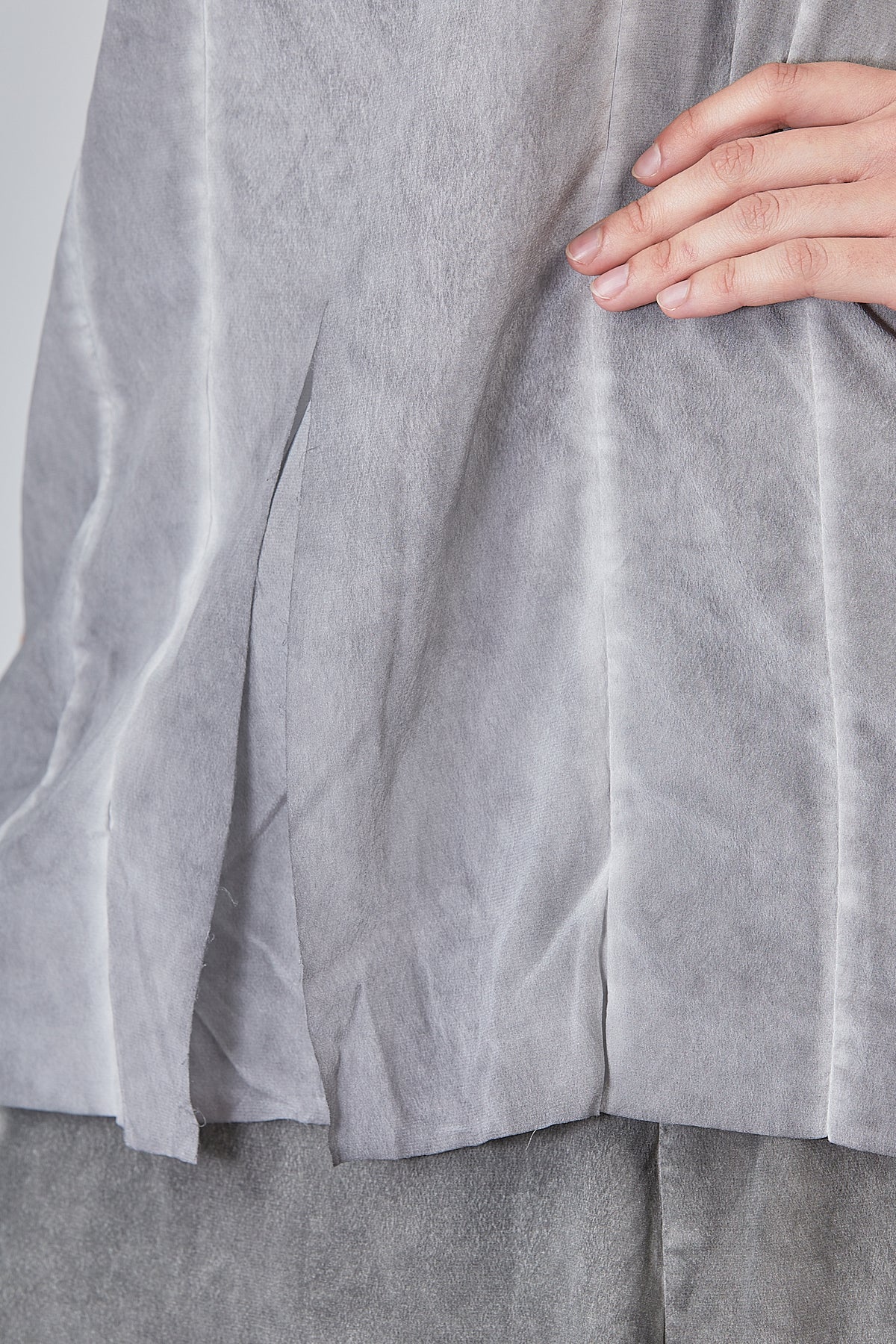 Ivo Milan Radical Fashion - top - RUNDHOLZ DIP