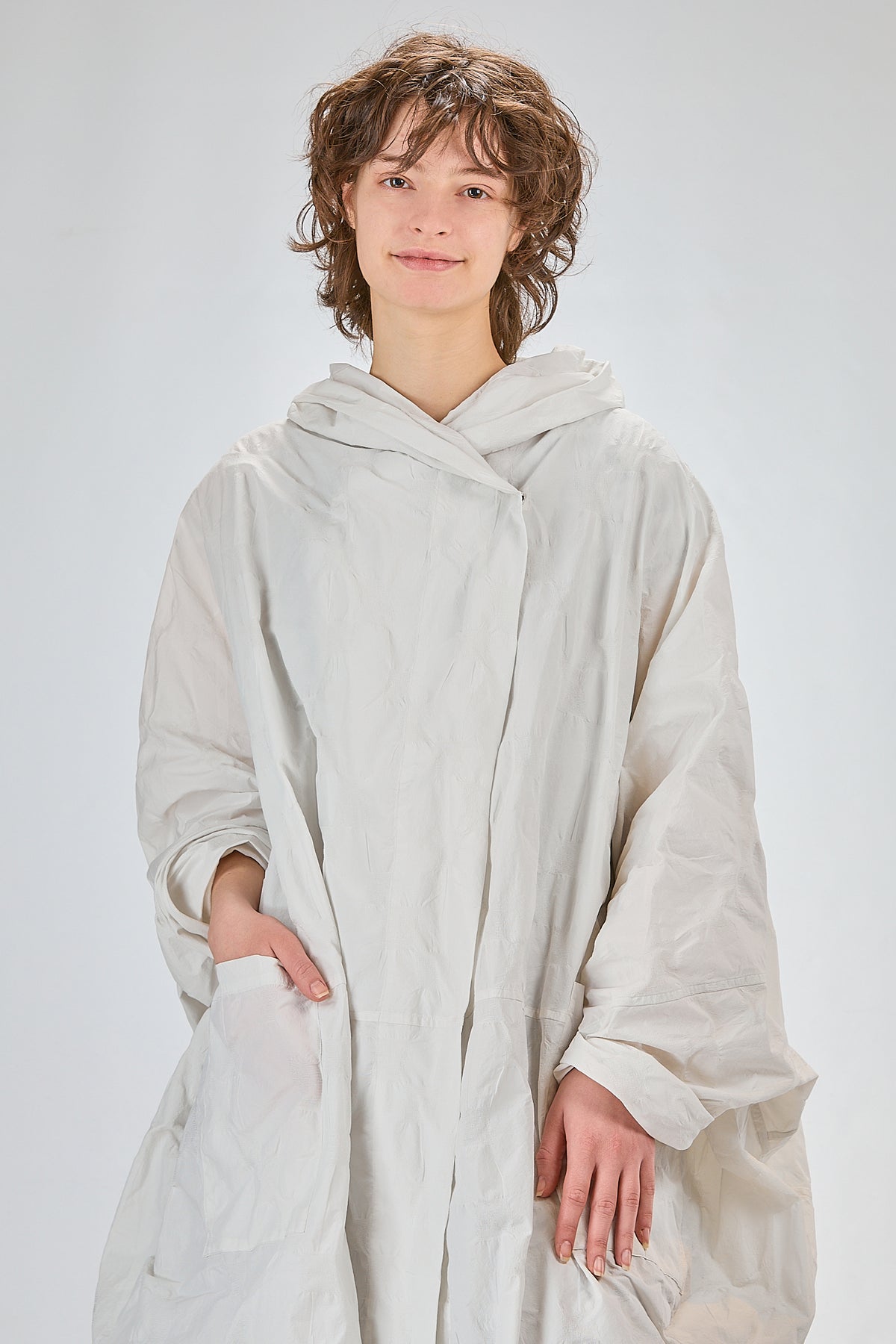 http://localhost:8180/imgBeestore/31834-1 A.jpg