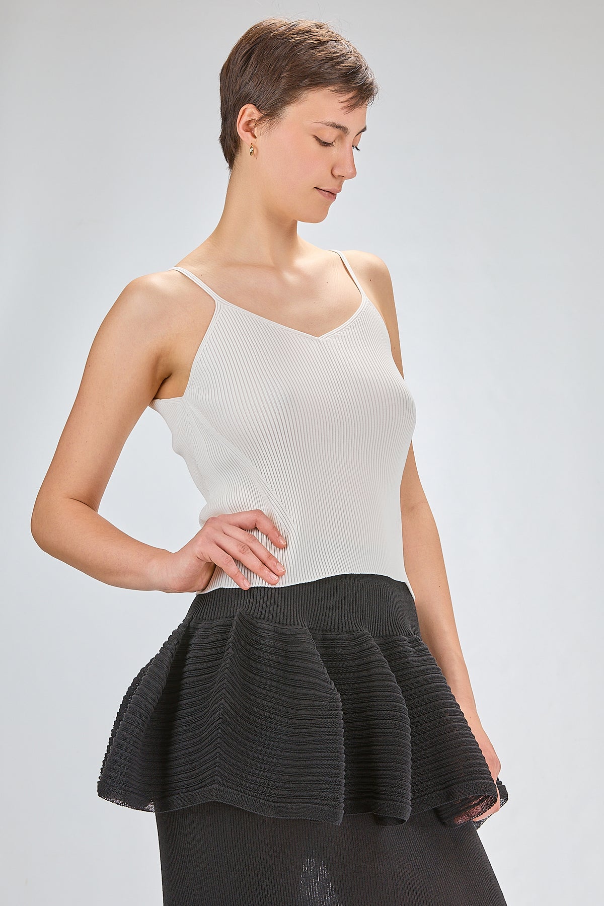 http://localhost:8180/imgBeestore/31666-1 A.jpg