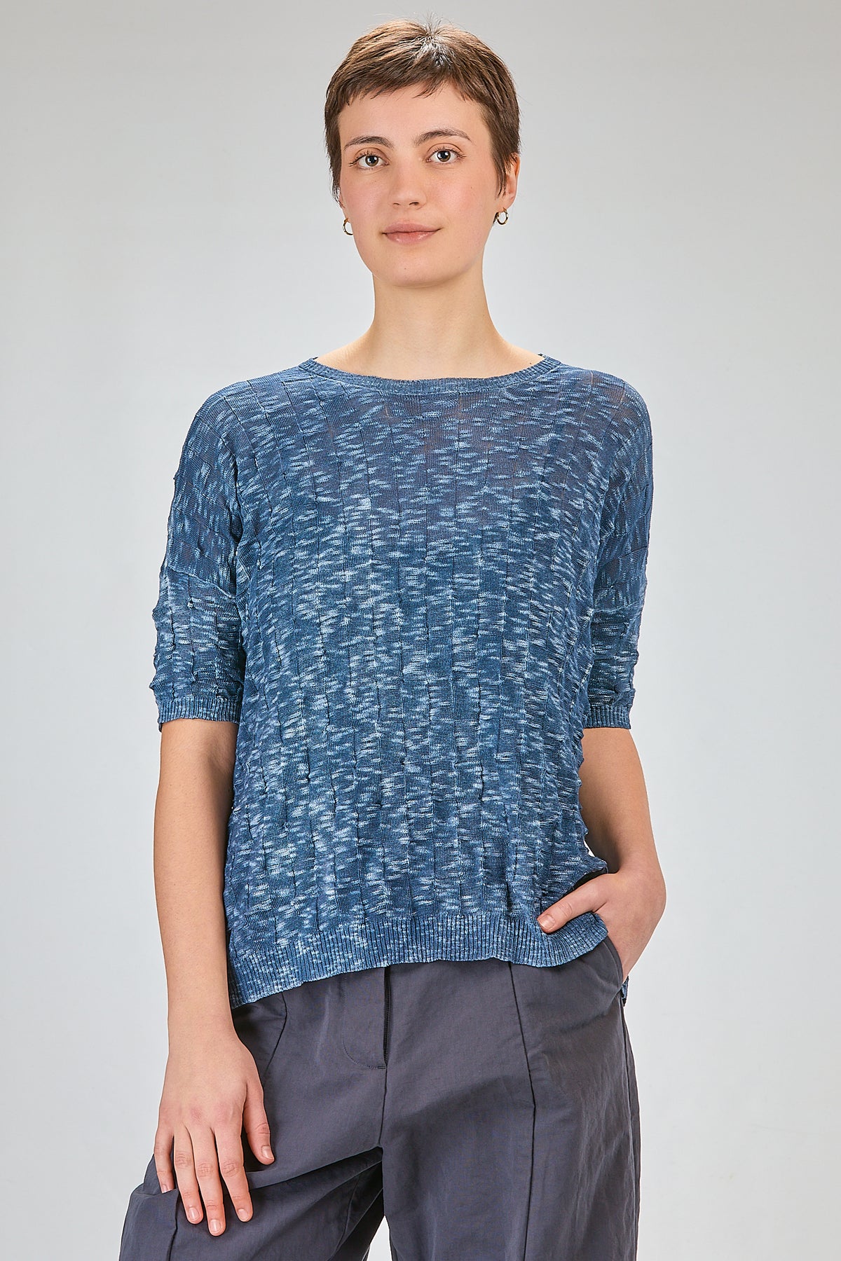 http://localhost:8180/imgBeestore/31686-1 A.jpg