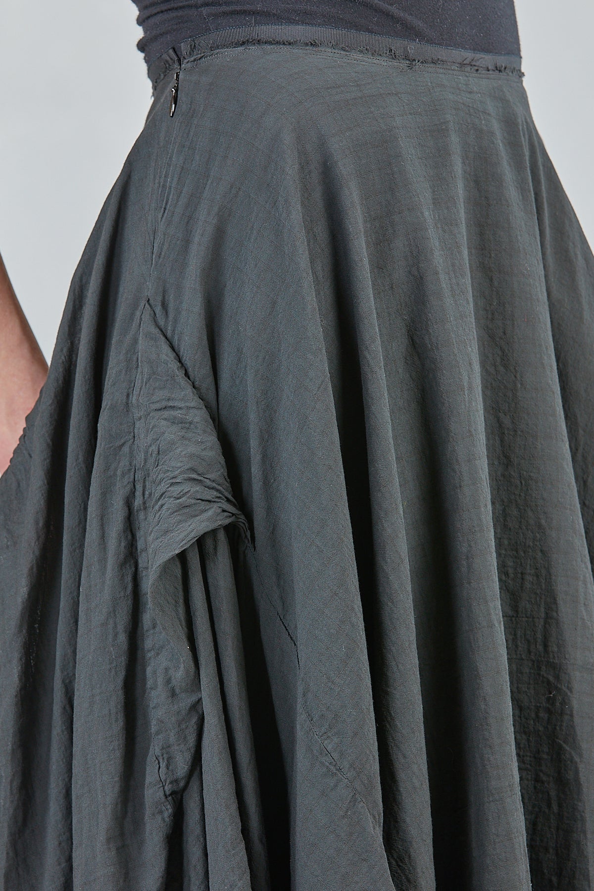 Ivo Milan Radical Fashion - gonne - MARC LE BIHAN