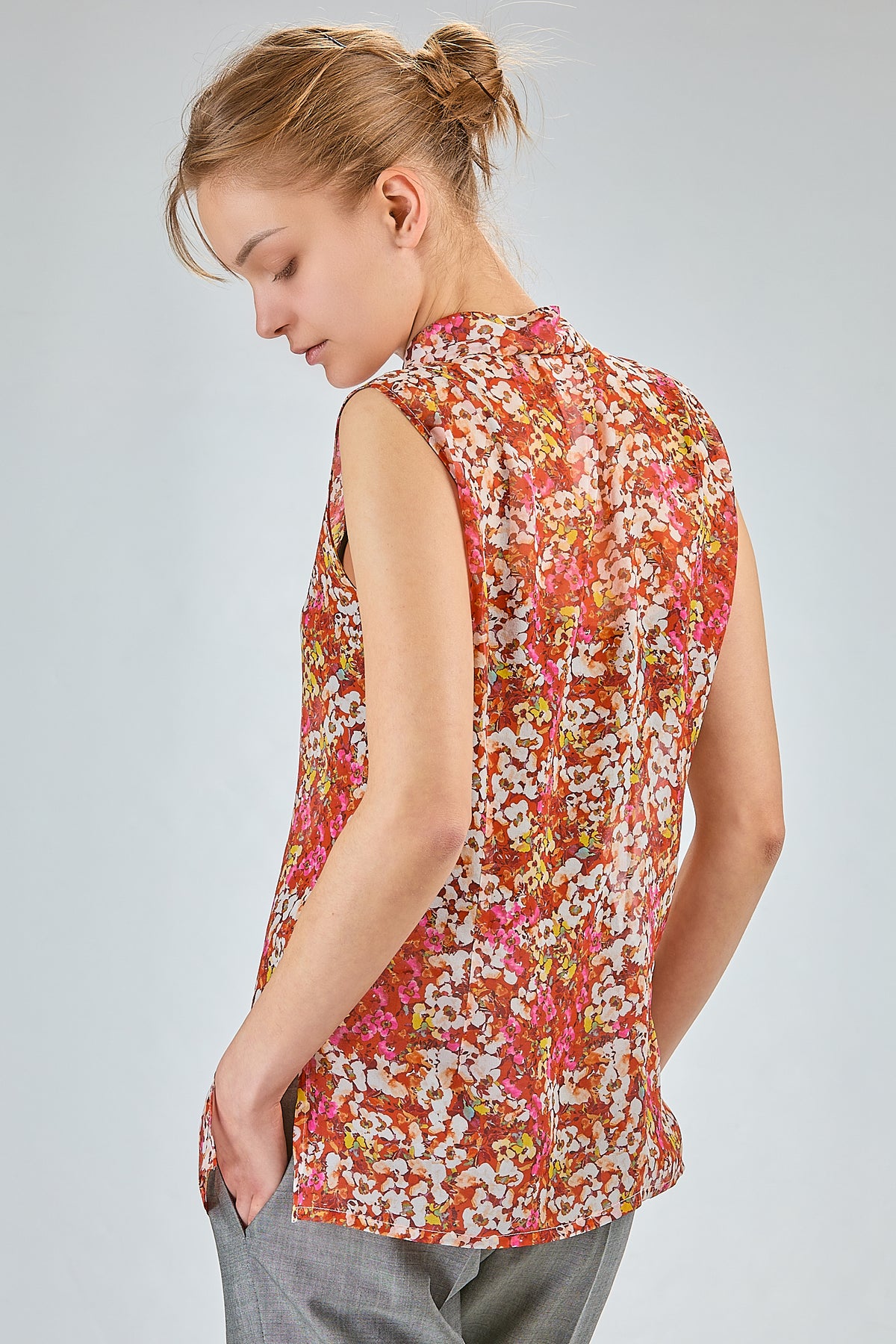 http://localhost:8180/imgBeestore/31717-1 A.jpg