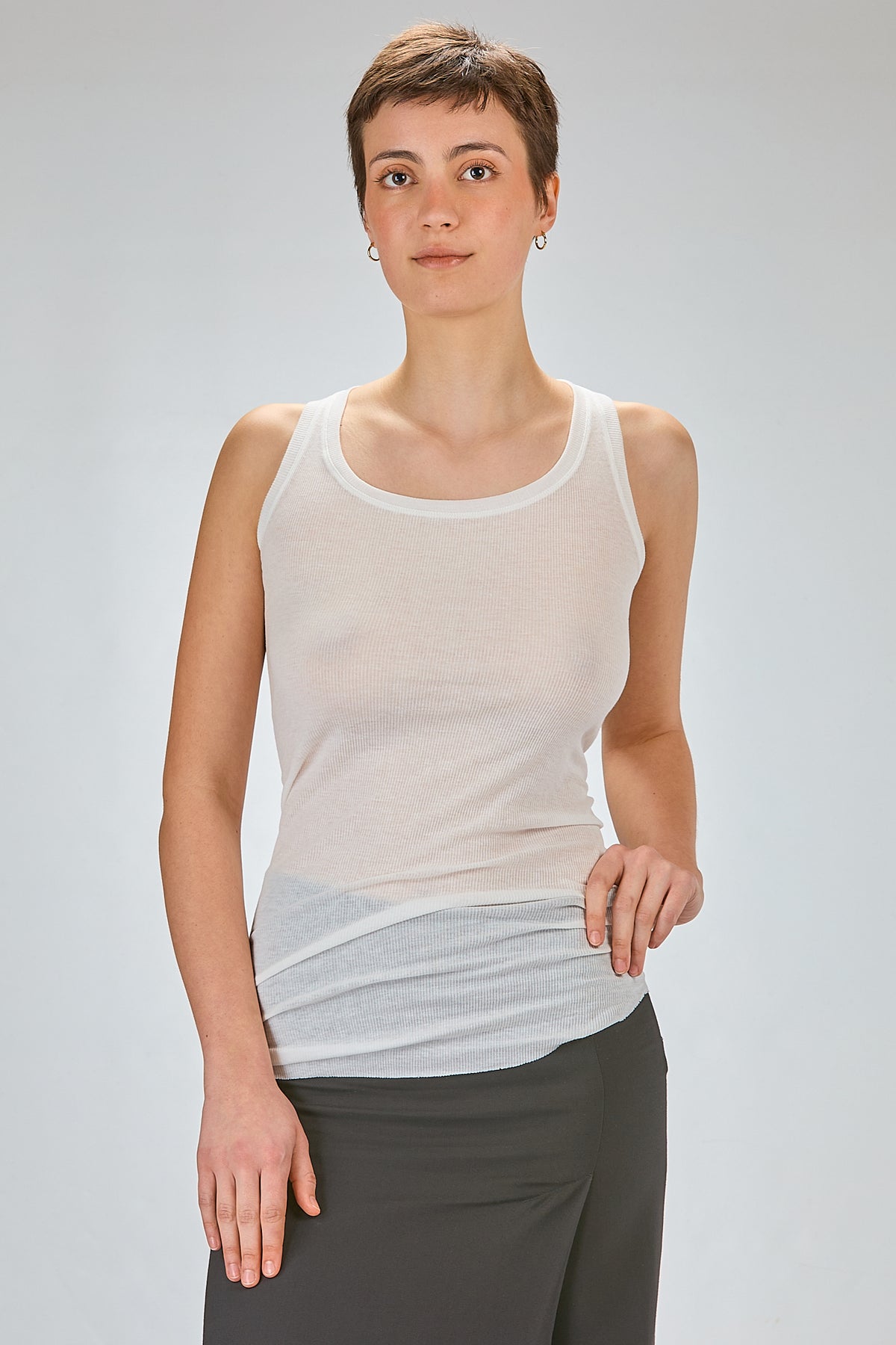 http://localhost:8180/imgBeestore/31583-1 A.jpg