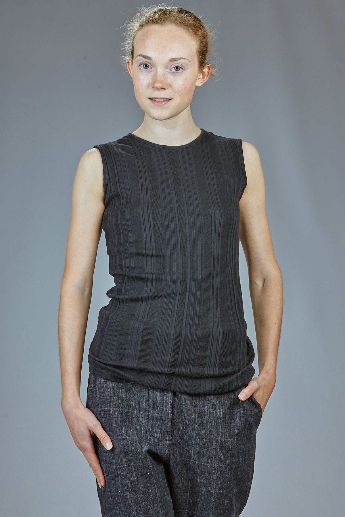 Ivo Milan Radical Fashion - top - AEQUAMENTE
